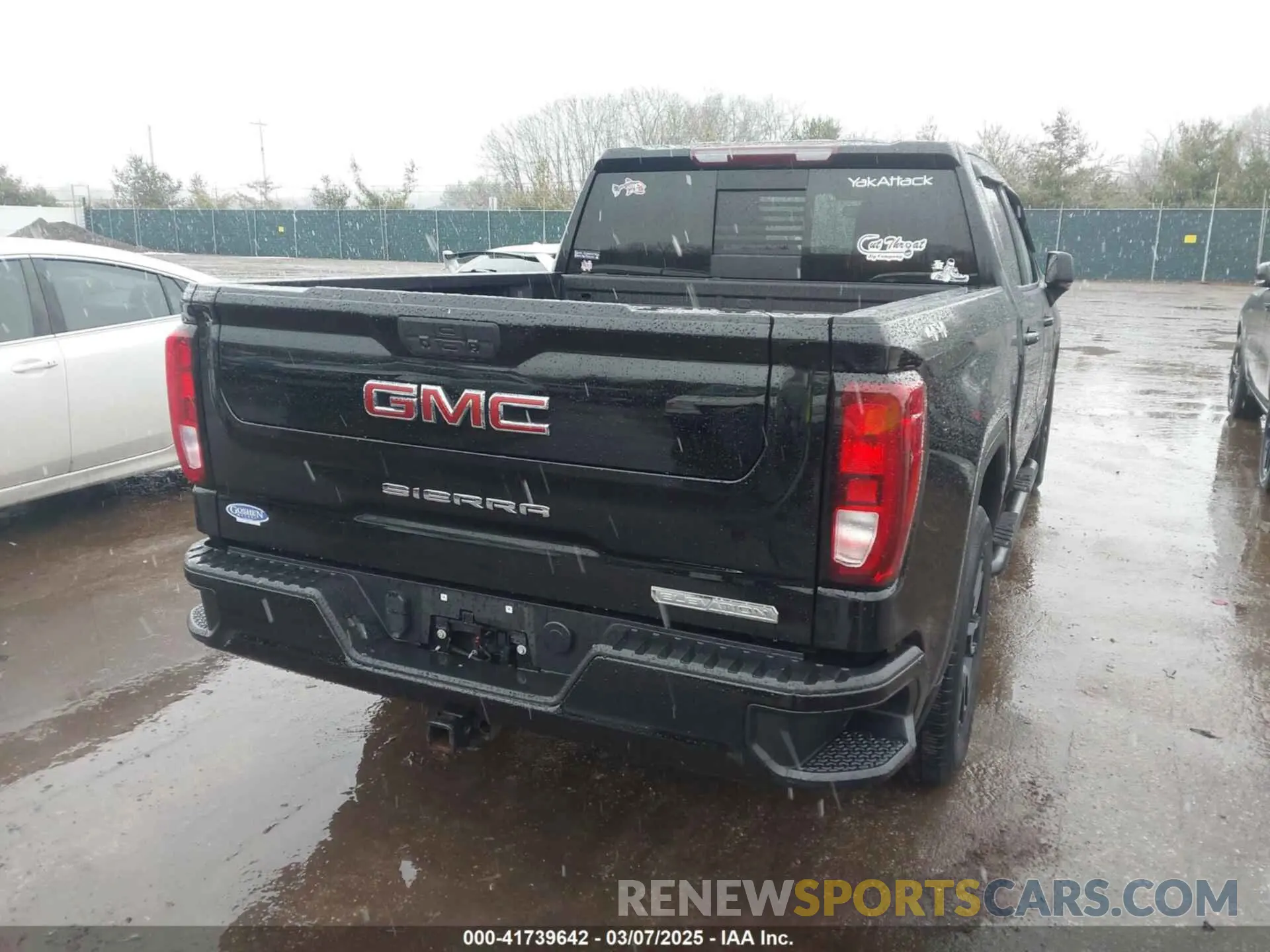 4 Photograph of a damaged car 1GTP9CEK3MZ346965 GMC SIERRA 1500 2021