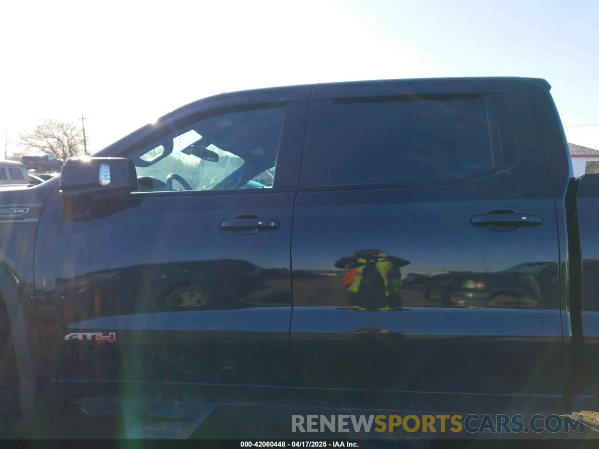 14 Photograph of a damaged car 1GTP9EED4MZ442438 GMC SIERRA 1500 2021