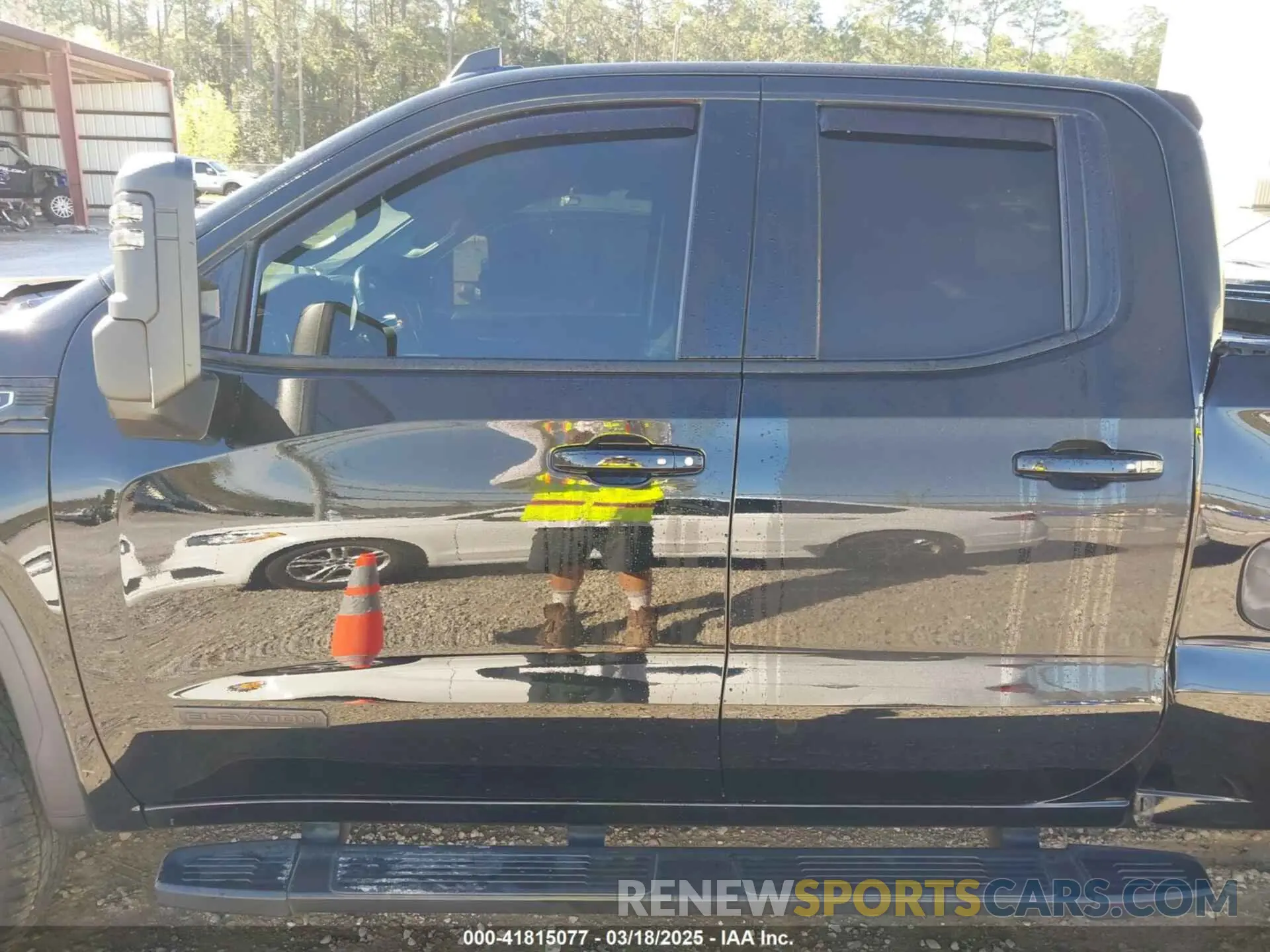 14 Photograph of a damaged car 1GTR9CED7MZ375590 GMC SIERRA 1500 2021