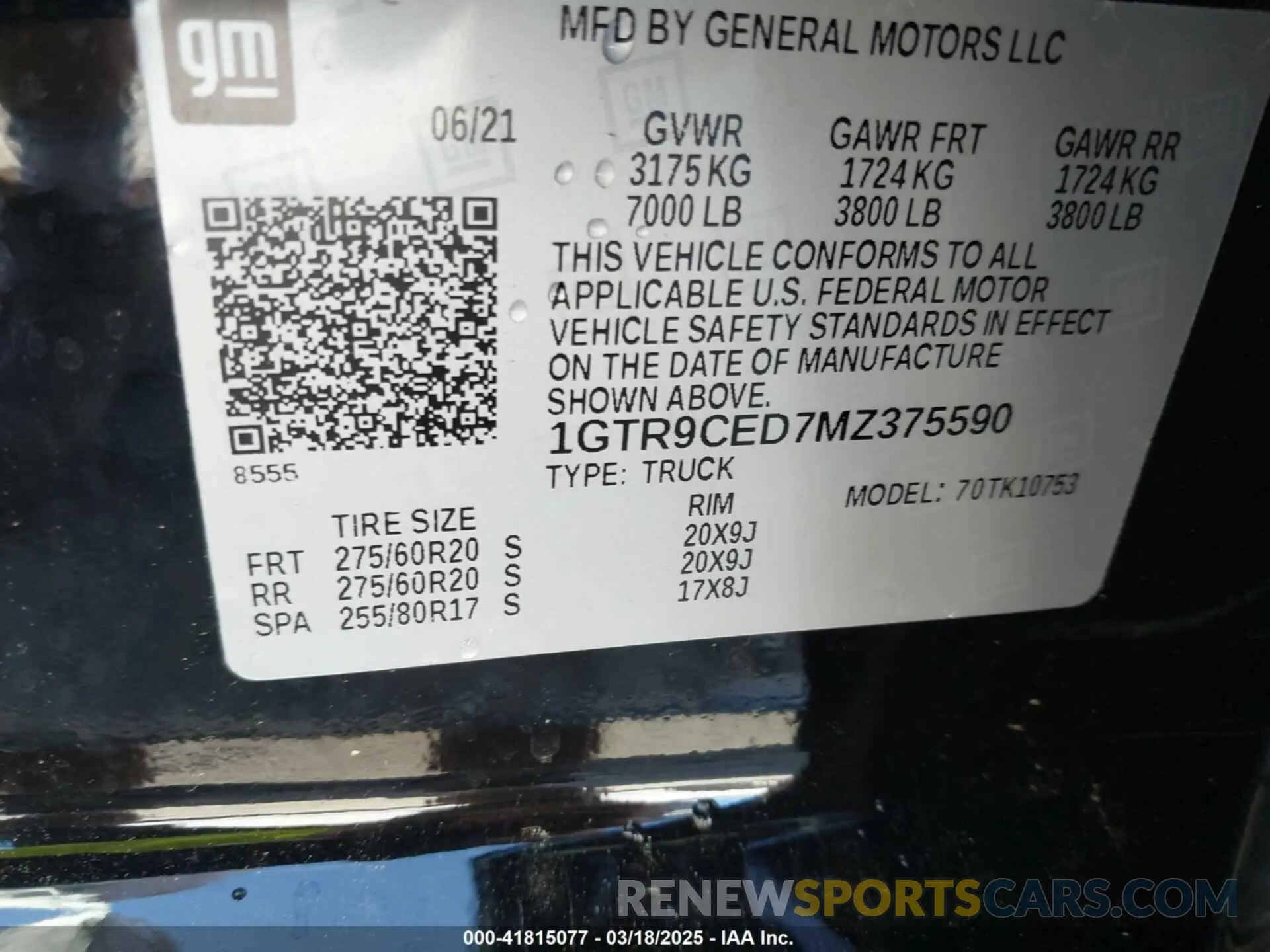 9 Photograph of a damaged car 1GTR9CED7MZ375590 GMC SIERRA 1500 2021