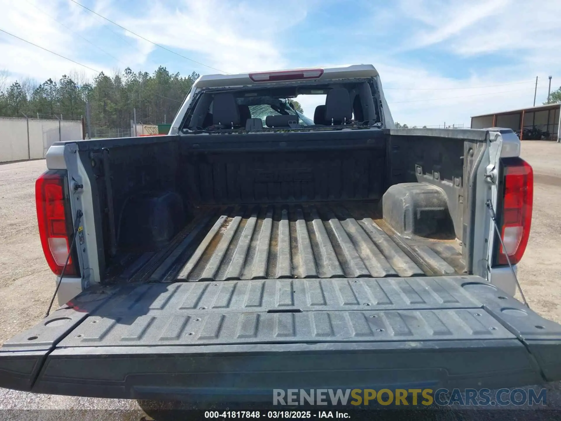 17 Фотография поврежденного автомобиля 1GTU9CET0MZ350838 GMC SIERRA 1500 2021