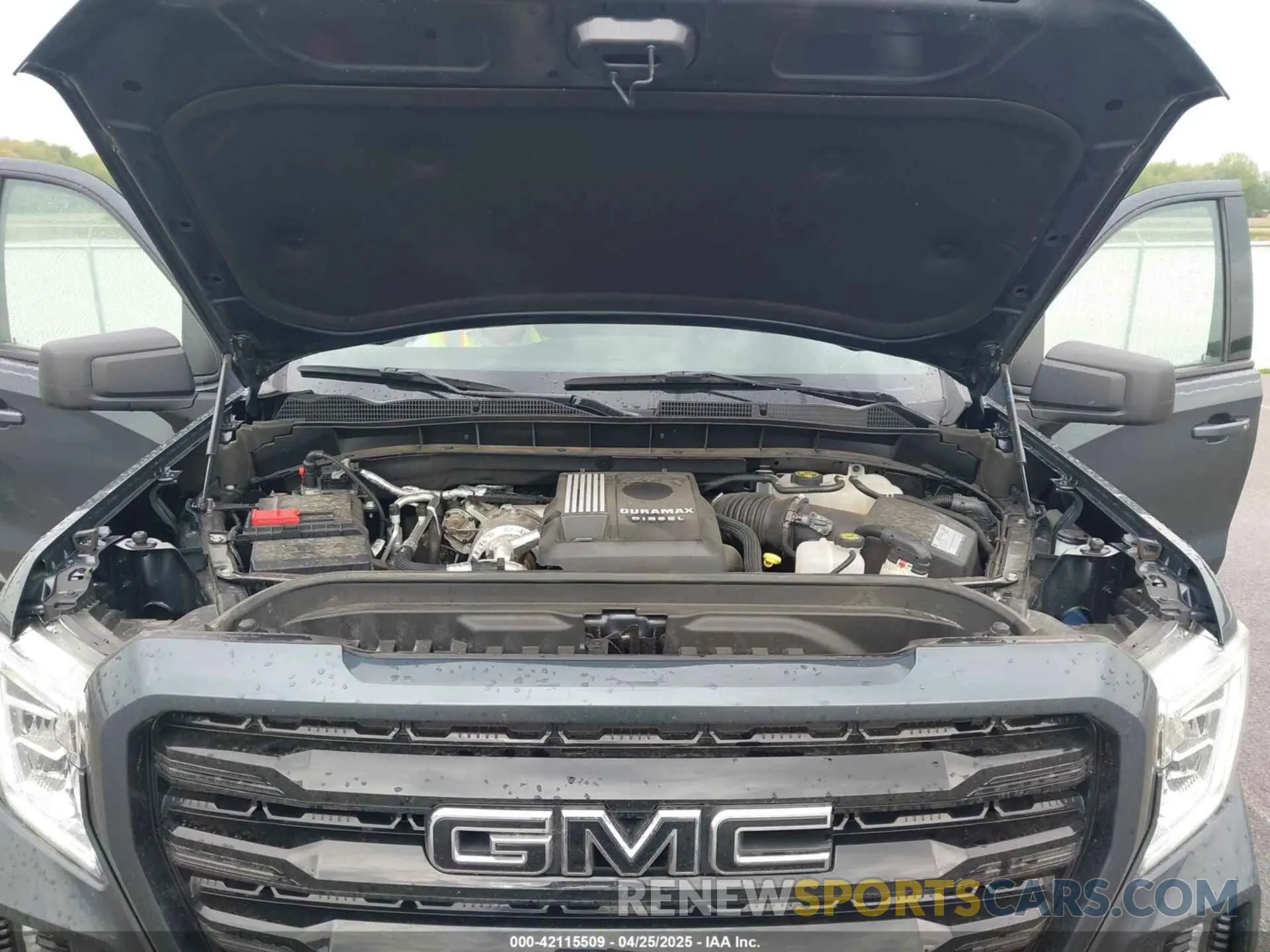 10 Photograph of a damaged car 1GTU9CET3MZ334150 GMC SIERRA 1500 2021