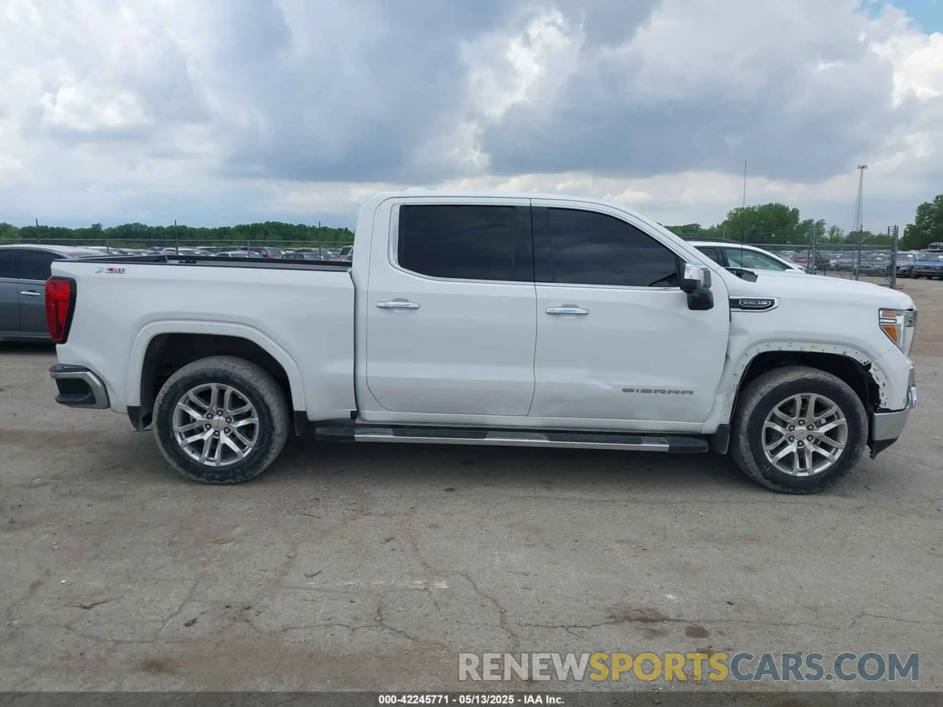 13 Photograph of a damaged car 1GTU9DED9MZ359939 GMC SIERRA 1500 2021