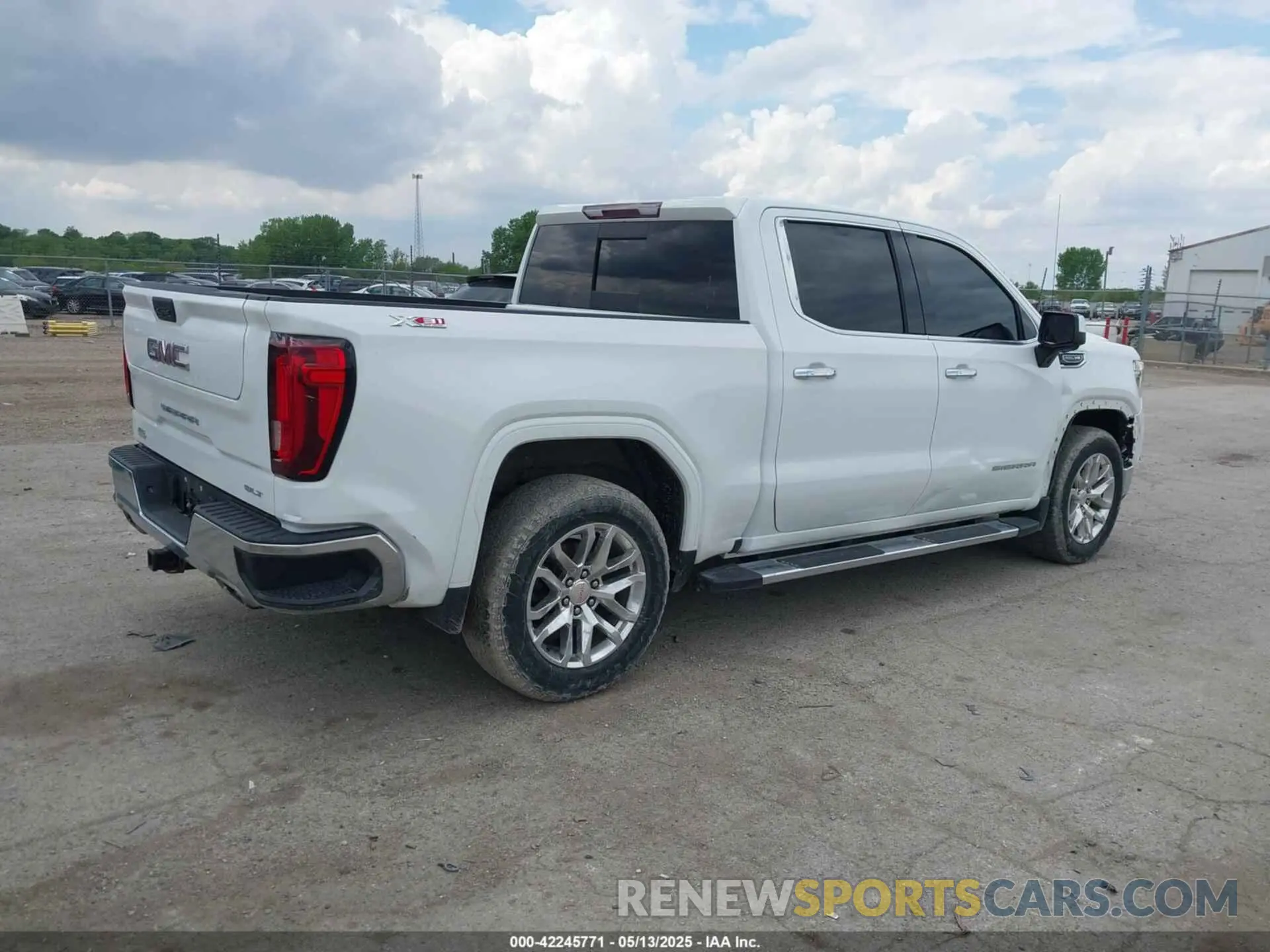 4 Photograph of a damaged car 1GTU9DED9MZ359939 GMC SIERRA 1500 2021