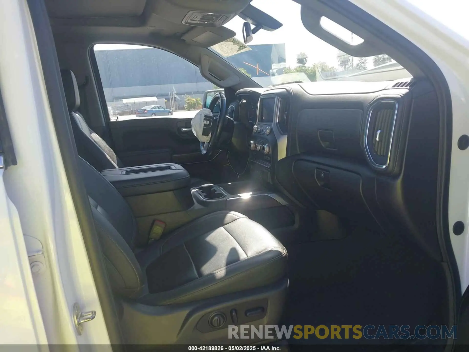 5 Фотография поврежденного автомобиля 1GTU9DET3MZ143771 GMC SIERRA 1500 2021