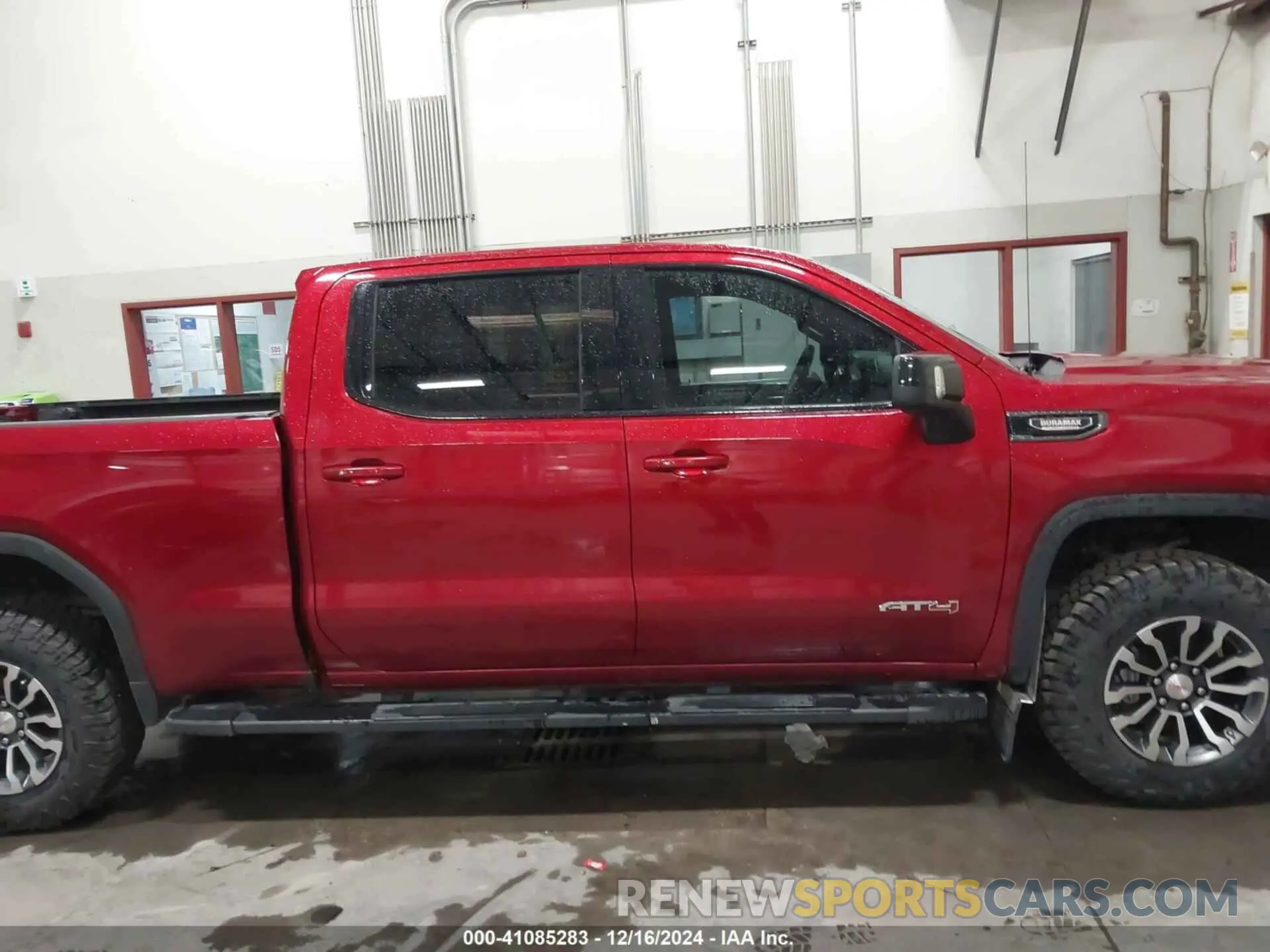 13 Photograph of a damaged car 1GTU9EET4MZ235607 GMC SIERRA 1500 2021