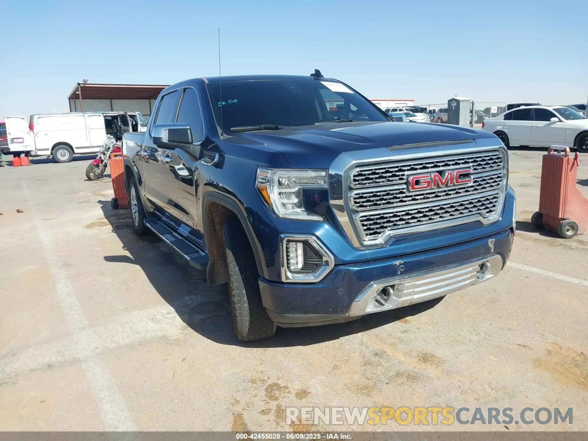 1 Photograph of a damaged car 1GTU9FED7MZ243392 GMC SIERRA 1500 2021