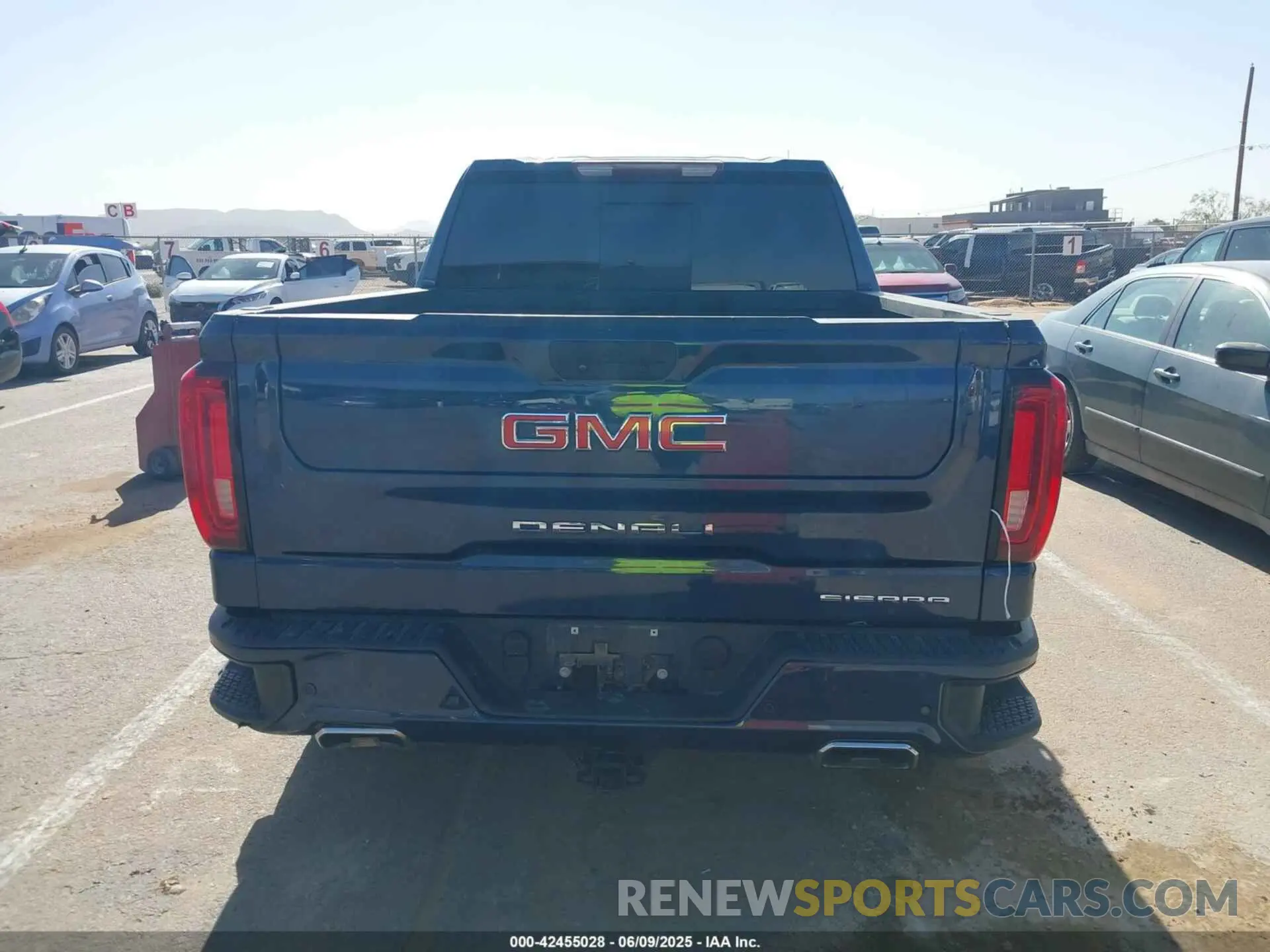 16 Photograph of a damaged car 1GTU9FED7MZ243392 GMC SIERRA 1500 2021