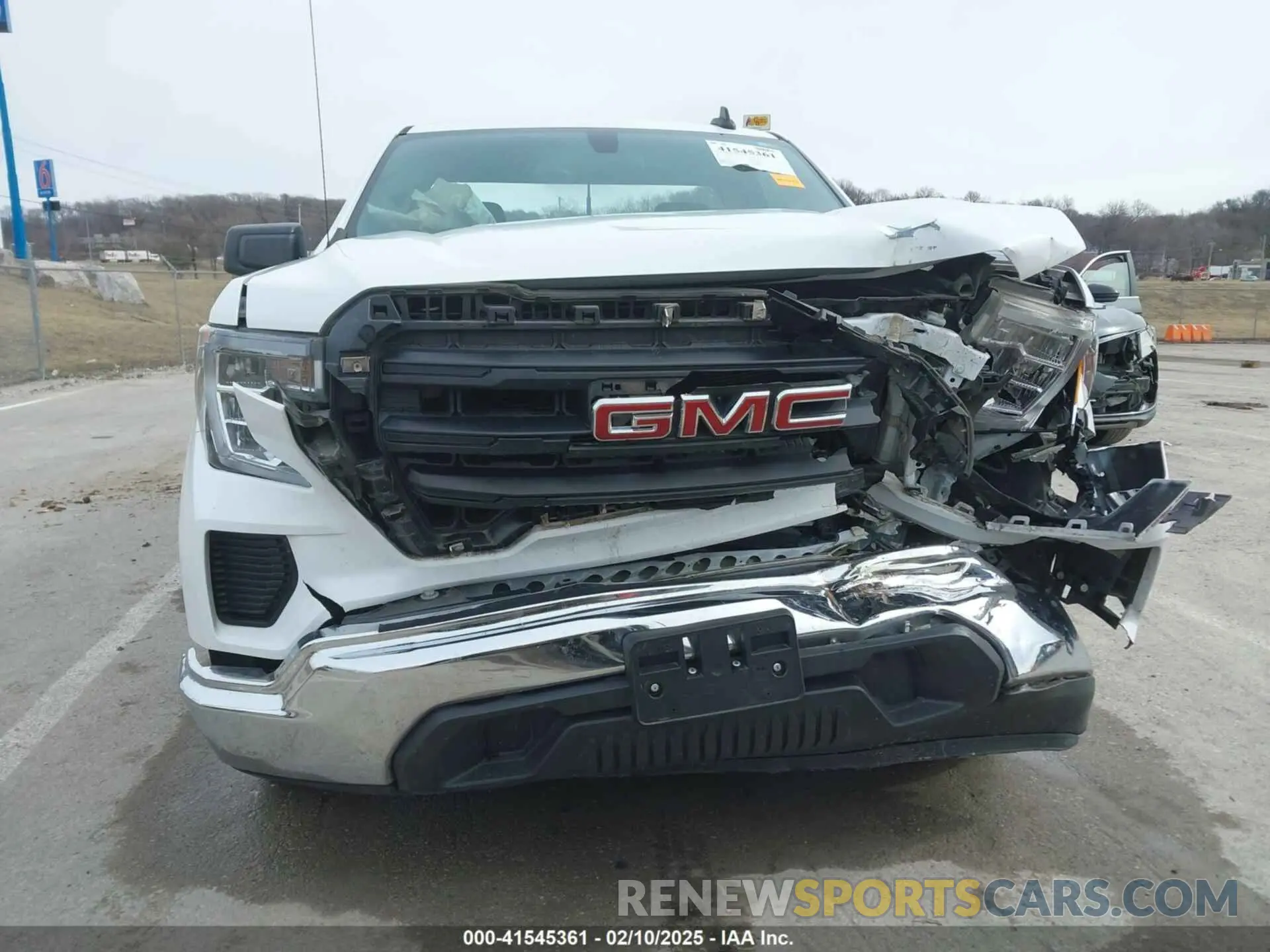 13 Photograph of a damaged car 3GTN8AEF4MG199461 GMC SIERRA 1500 2021