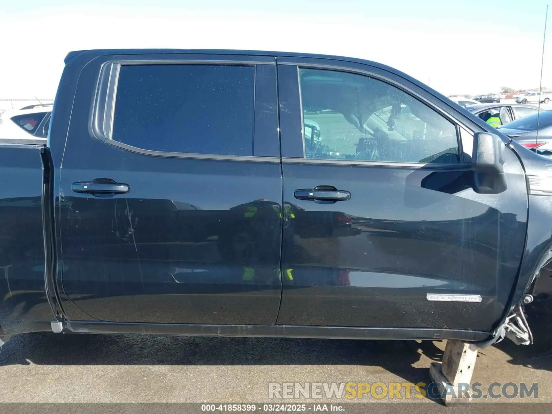 13 Photograph of a damaged car 3GTP8CED0MG174527 GMC SIERRA 1500 2021