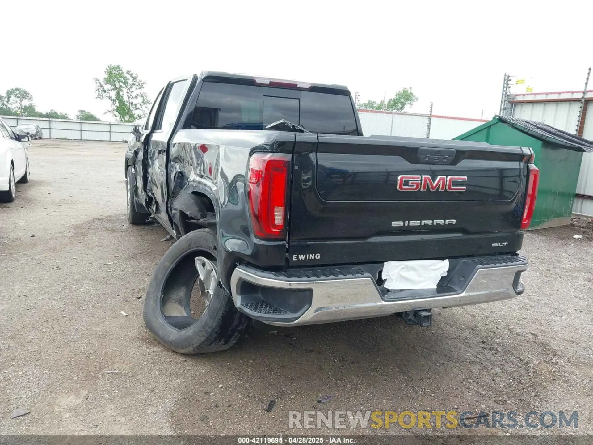 3 Photograph of a damaged car 3GTP8DED1MG111555 GMC SIERRA 1500 2021