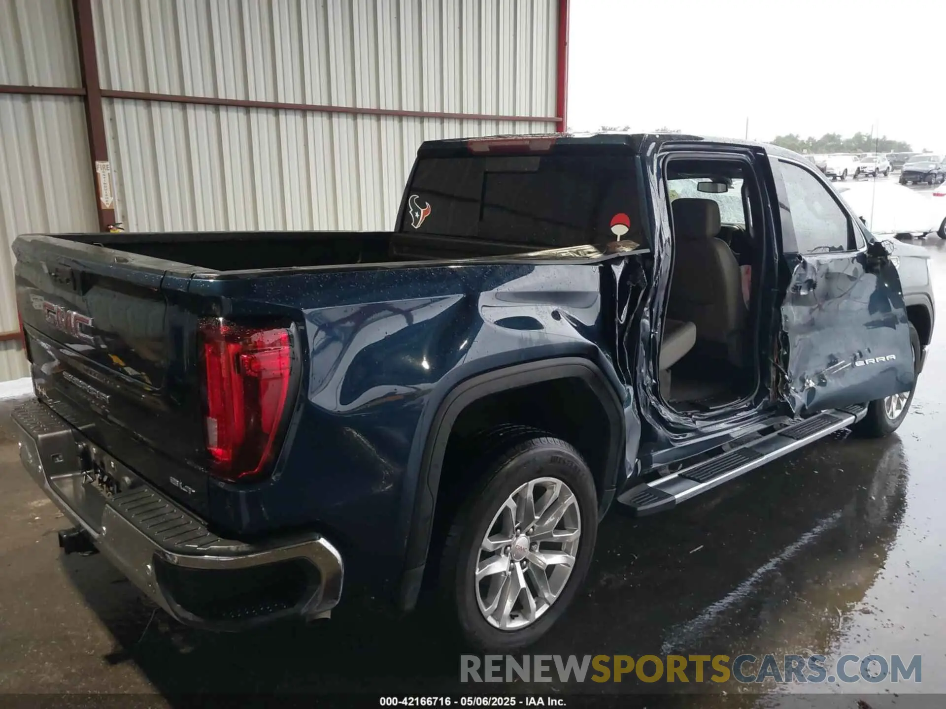 18 Photograph of a damaged car 3GTP8DED7MG215483 GMC SIERRA 1500 2021