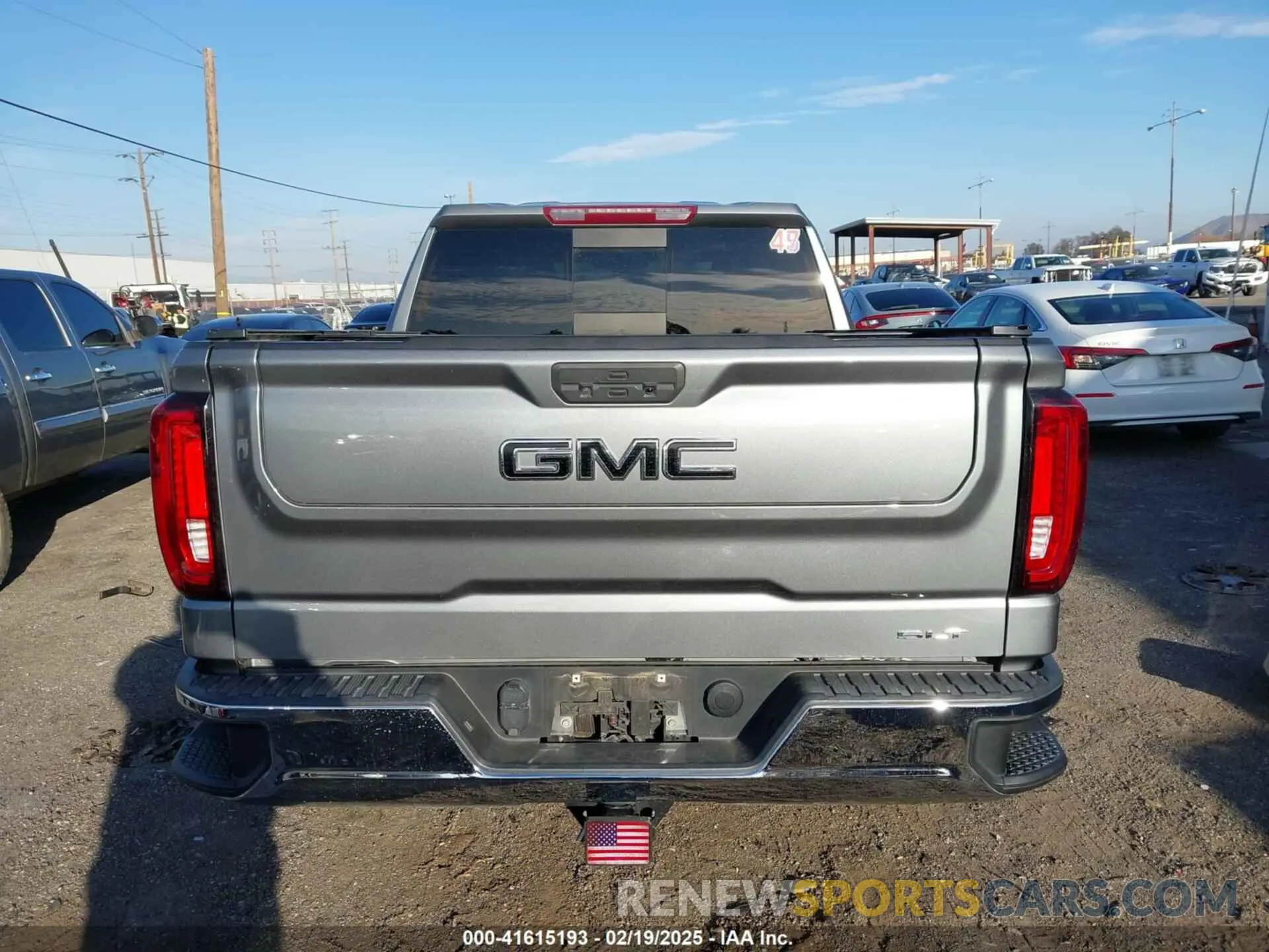 17 Фотография поврежденного автомобиля 3GTP8DET1MG382882 GMC SIERRA 1500 2021