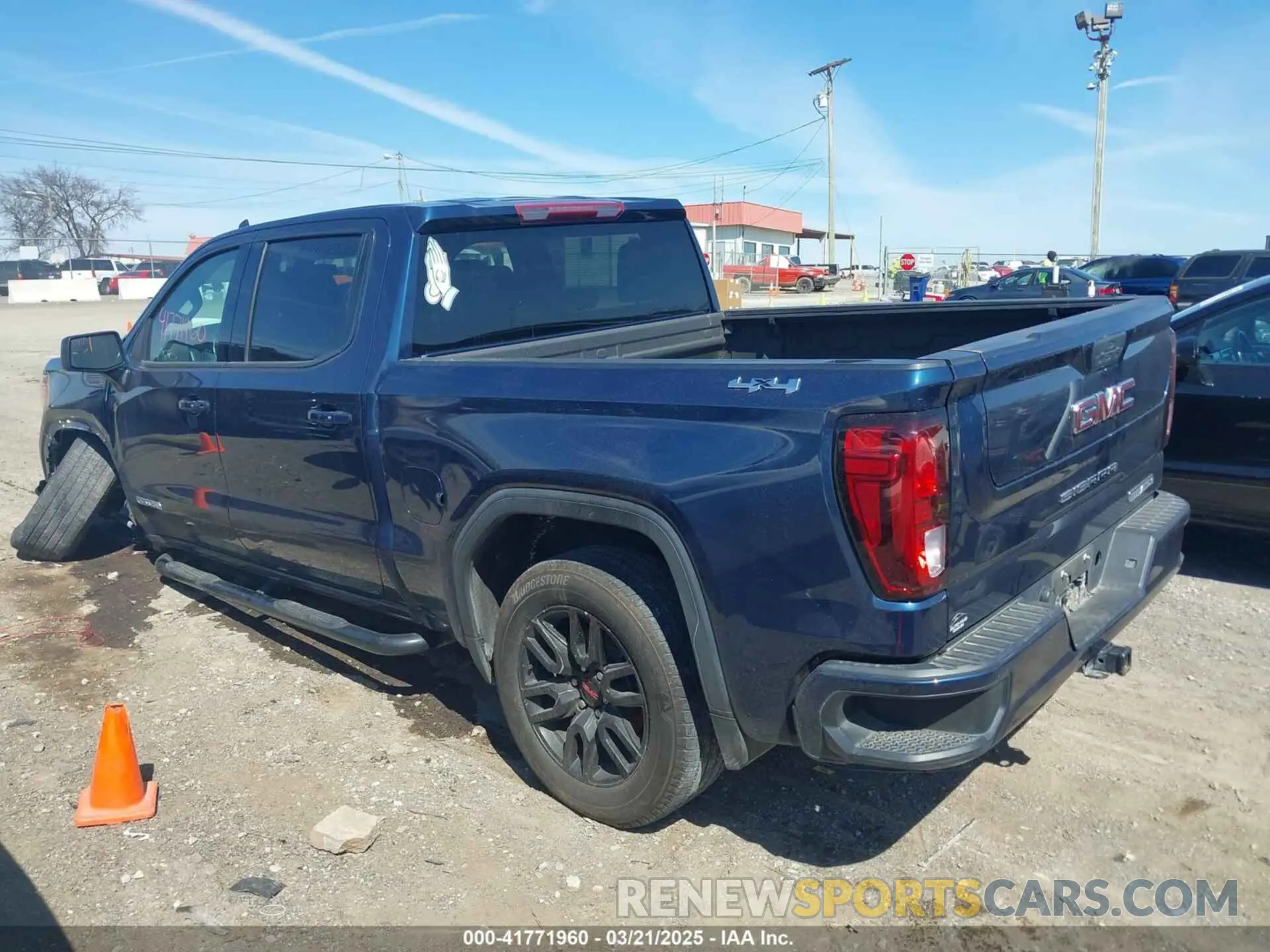 13 Photograph of a damaged car 3GTP9CEK8MG482718 GMC SIERRA 1500 2021