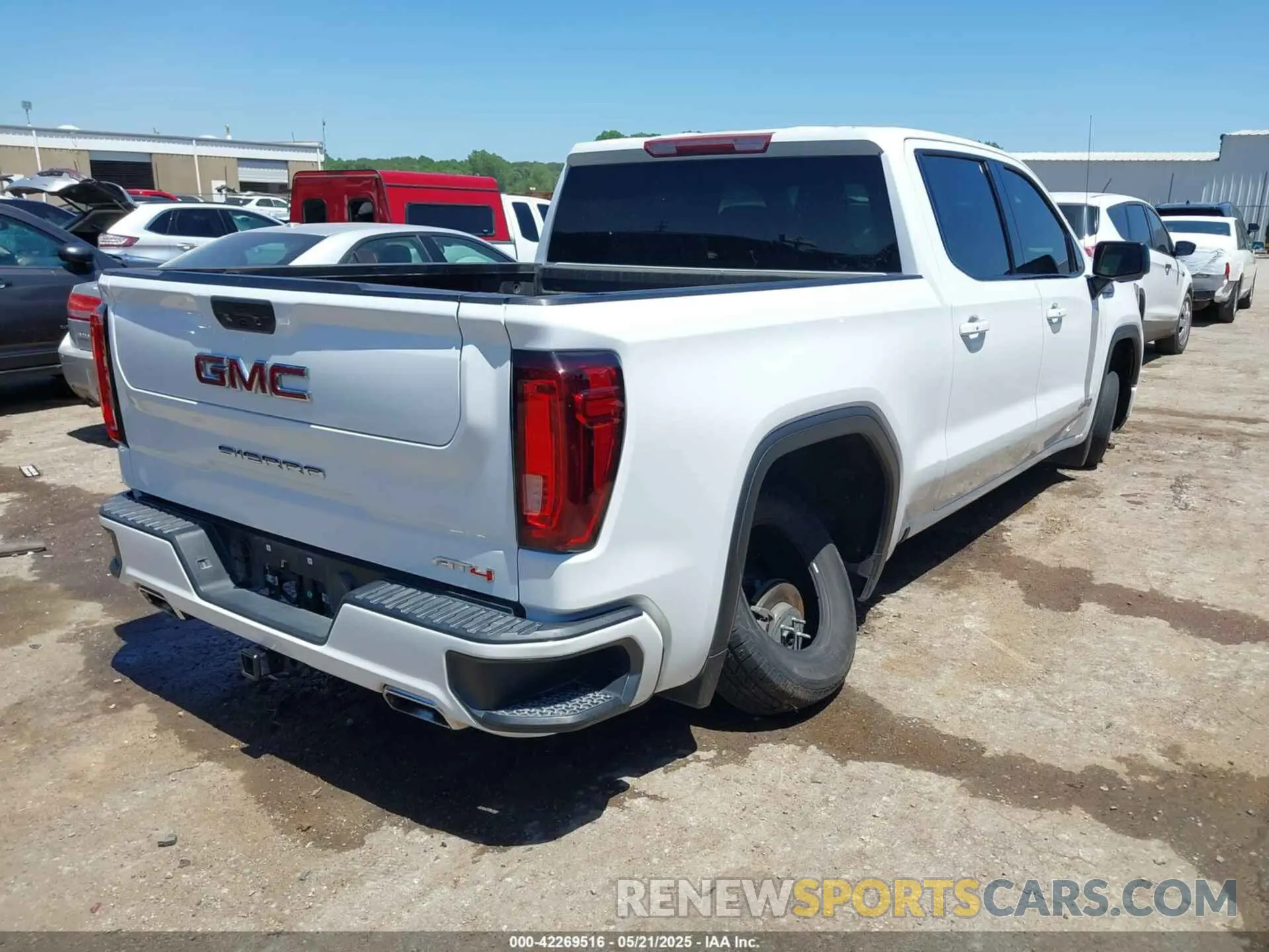 4 Photograph of a damaged car 3GTP9EEL1MG399717 GMC SIERRA 1500 2021