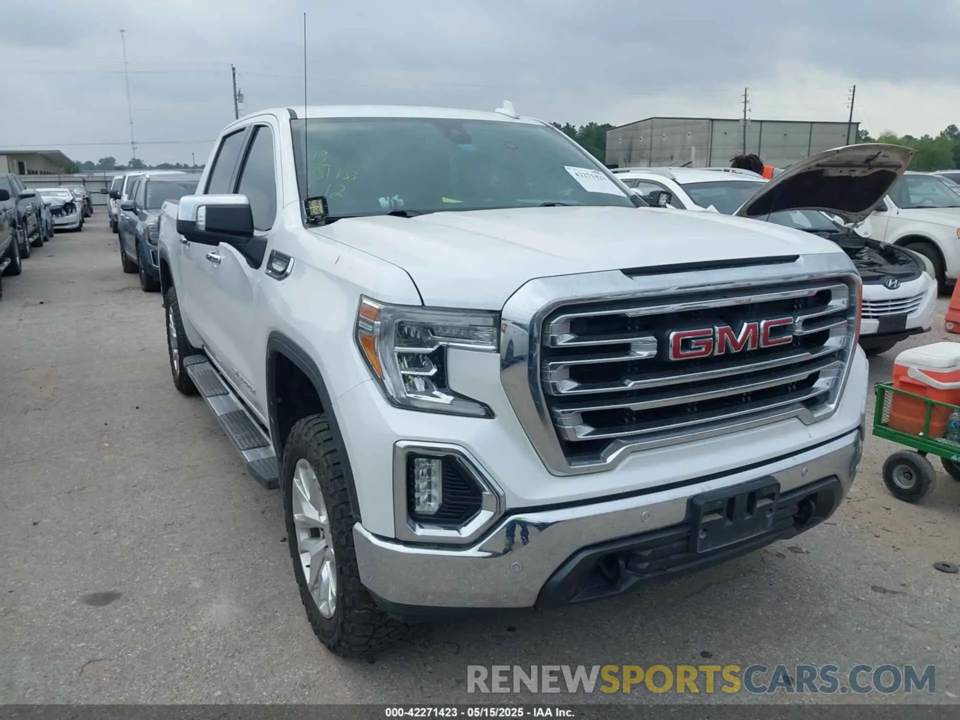 1 Photograph of a damaged car 3GTU9DED3MG256869 GMC SIERRA 1500 2021