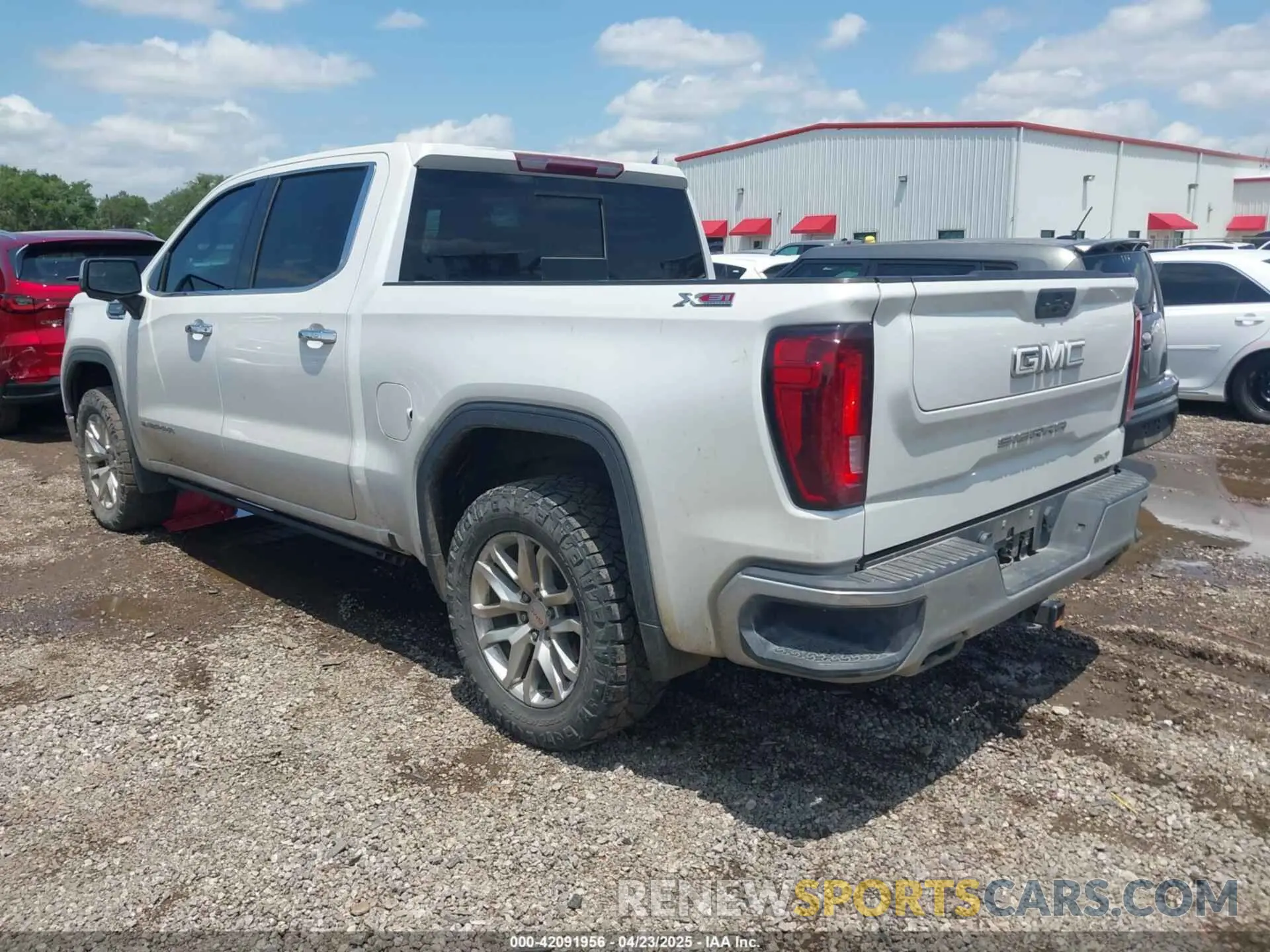 3 Photograph of a damaged car 3GTU9DED4MG376311 GMC SIERRA 1500 2021