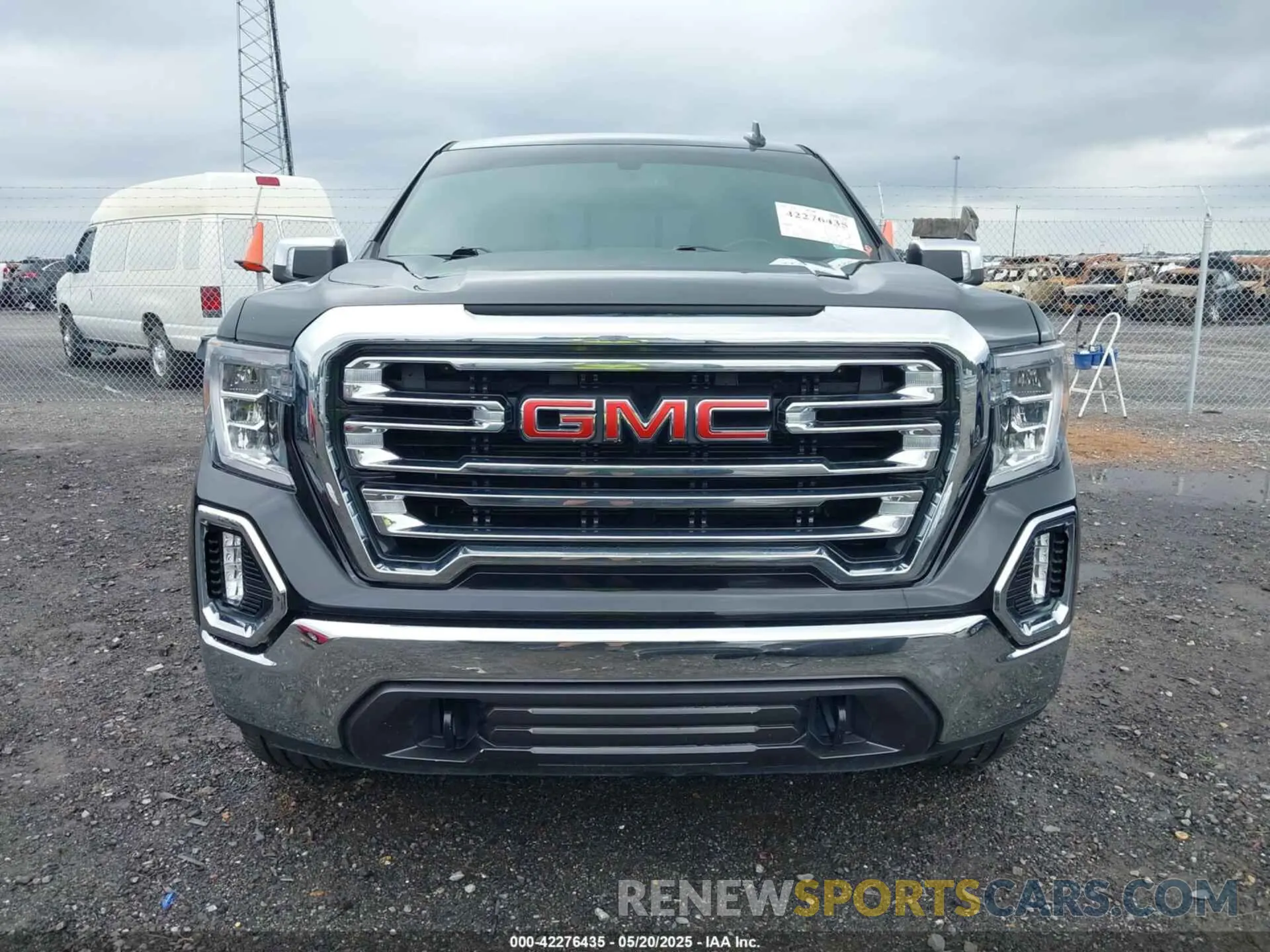 12 Photograph of a damaged car 3GTU9DED4MG474819 GMC SIERRA 1500 2021