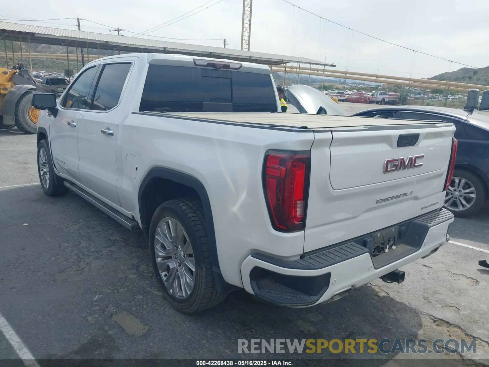 3 Фотография поврежденного автомобиля 3GTU9FEL1MG349215 GMC SIERRA 1500 2021