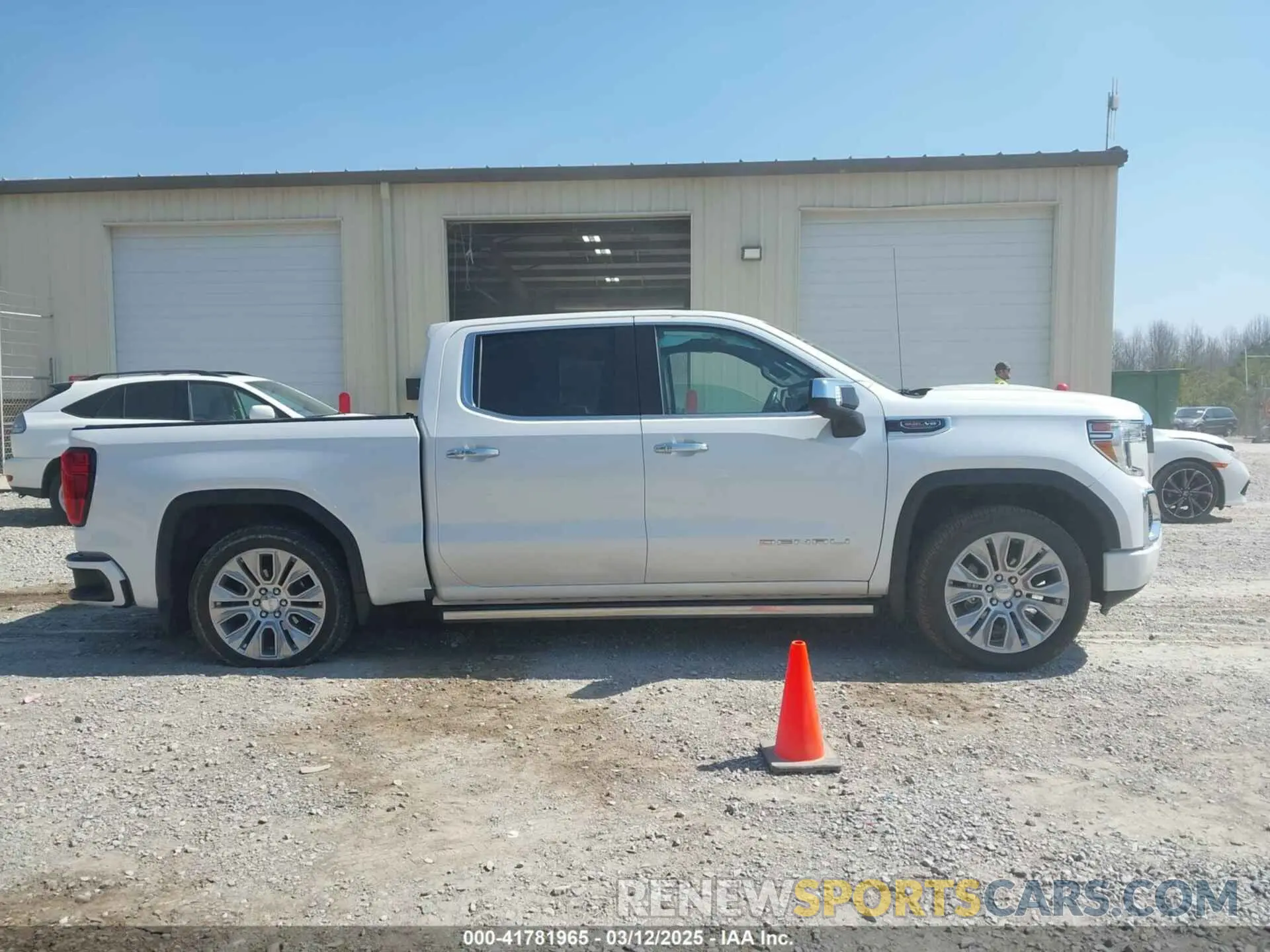 13 Photograph of a damaged car 3GTU9FEL6MG344432 GMC SIERRA 1500 2021