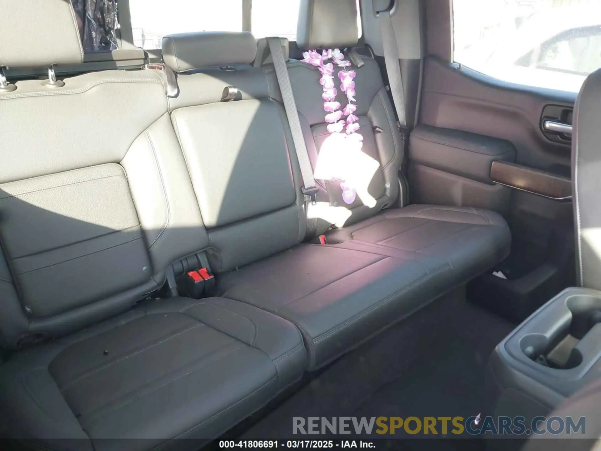 8 Фотография поврежденного автомобиля 3GTU9FET7MG290008 GMC SIERRA 1500 2021