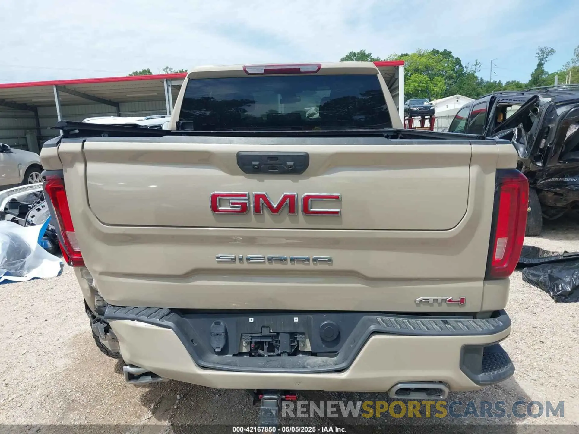 17 Фотография поврежденного автомобиля 1GTUUEET3NZ611472 GMC SIERRA 1500 2022