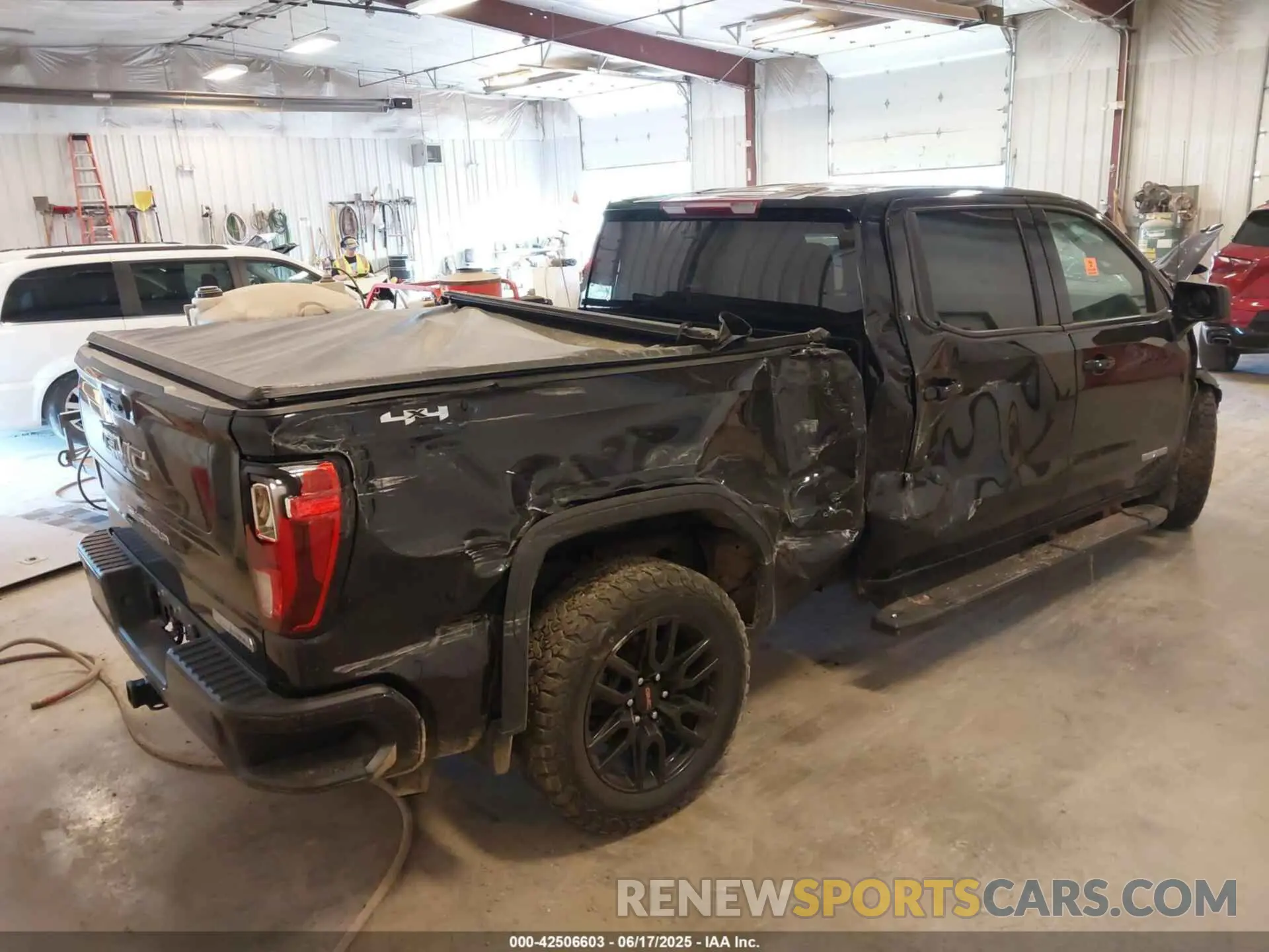 4 Фотография поврежденного автомобиля 3GTPUCEK3NG682938 GMC SIERRA 1500 2022