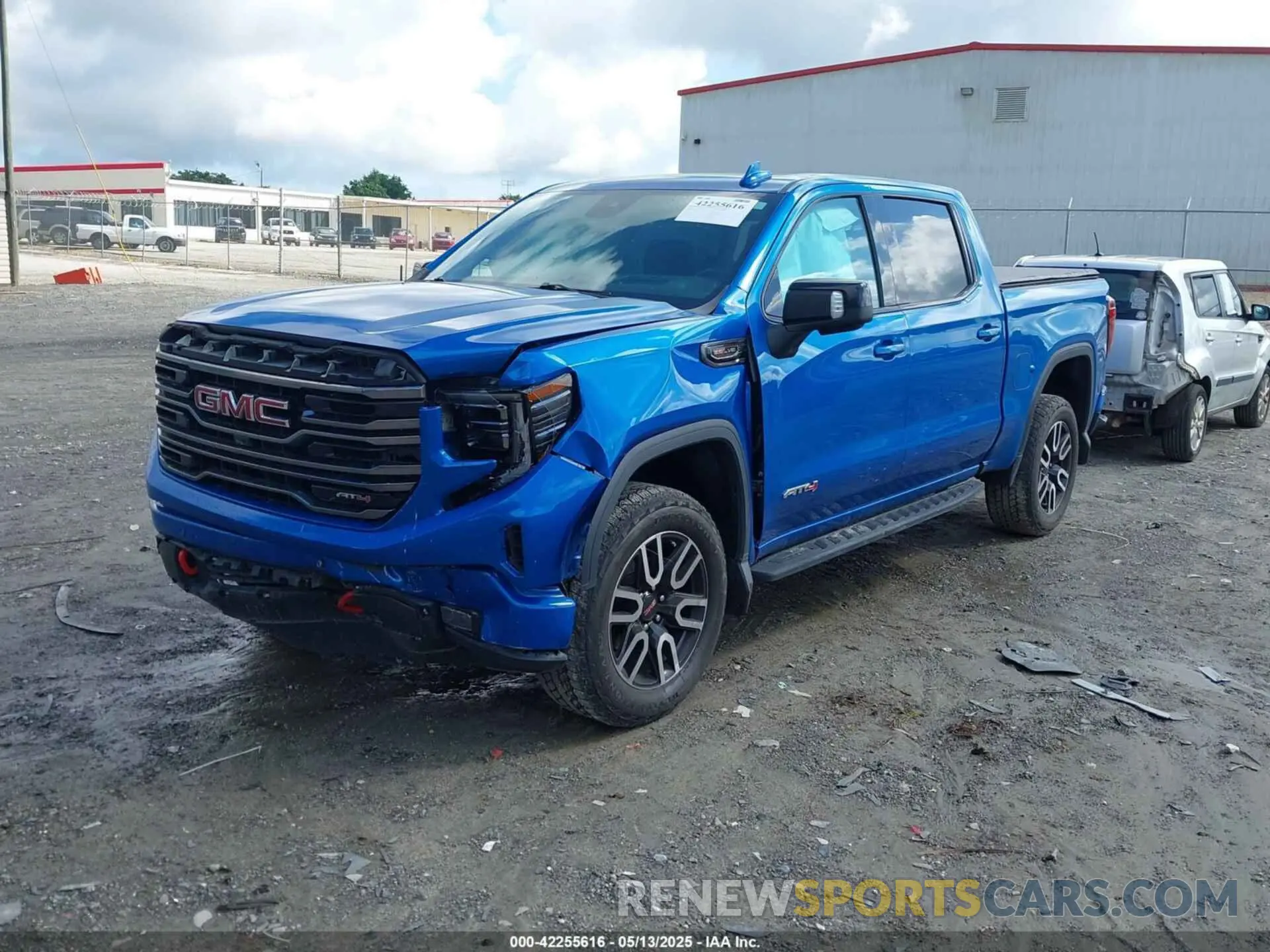 2 Photograph of a damaged car 3GTPUEEL2NG512820 GMC SIERRA 1500 2022