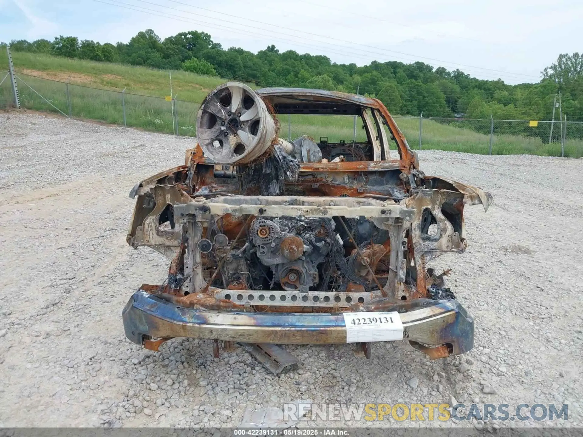 11 Photograph of a damaged car 3GTUUBED8NG587547 GMC SIERRA 1500 2022