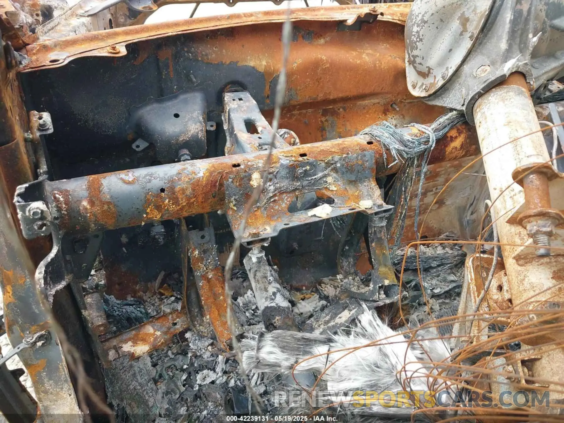 7 Photograph of a damaged car 3GTUUBED8NG587547 GMC SIERRA 1500 2022