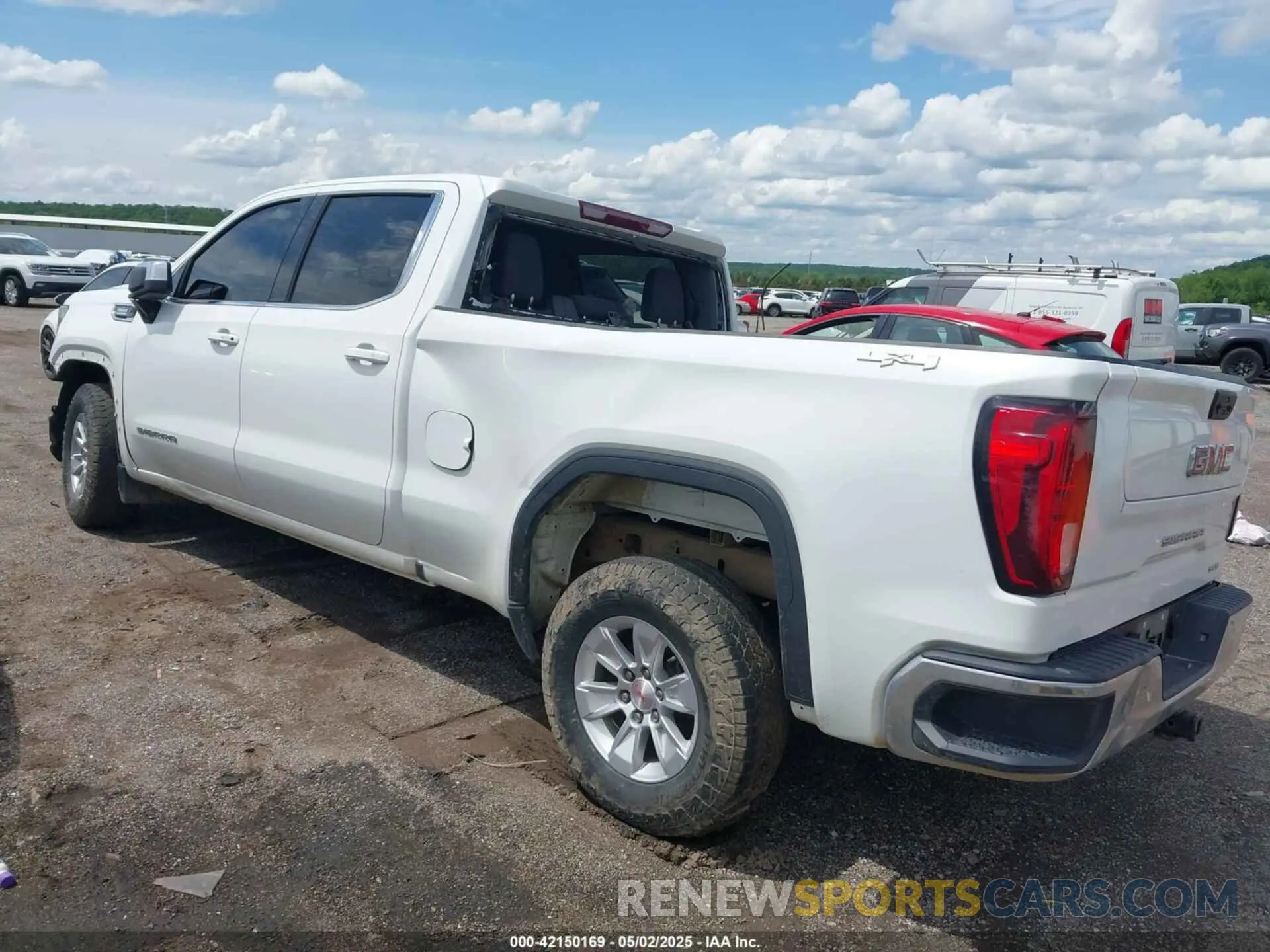 3 Фотография поврежденного автомобиля 3GTUUBET3NG543849 GMC SIERRA 1500 2022