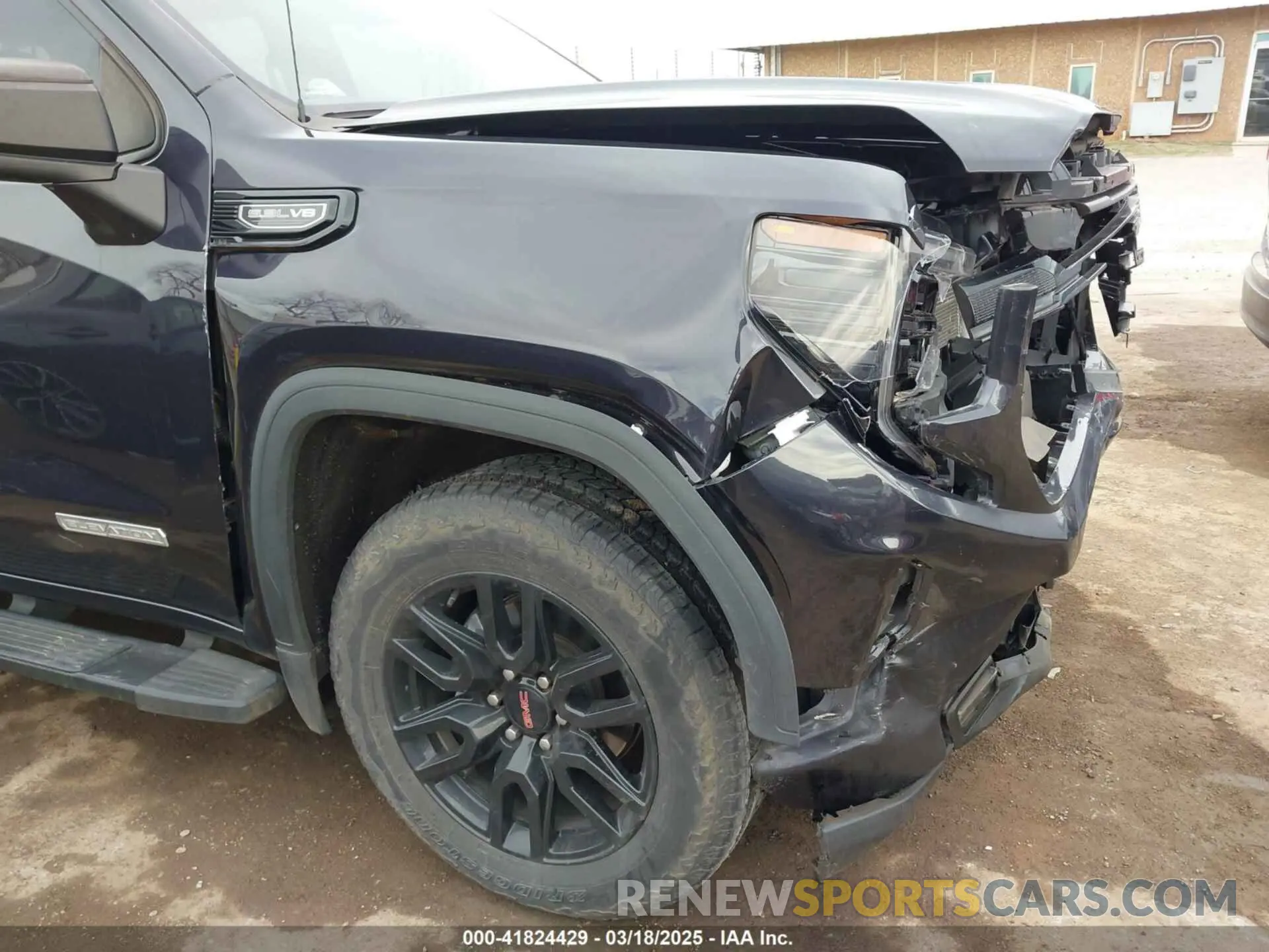 6 Photograph of a damaged car 3GTUUCED2NG567591 GMC SIERRA 1500 2022
