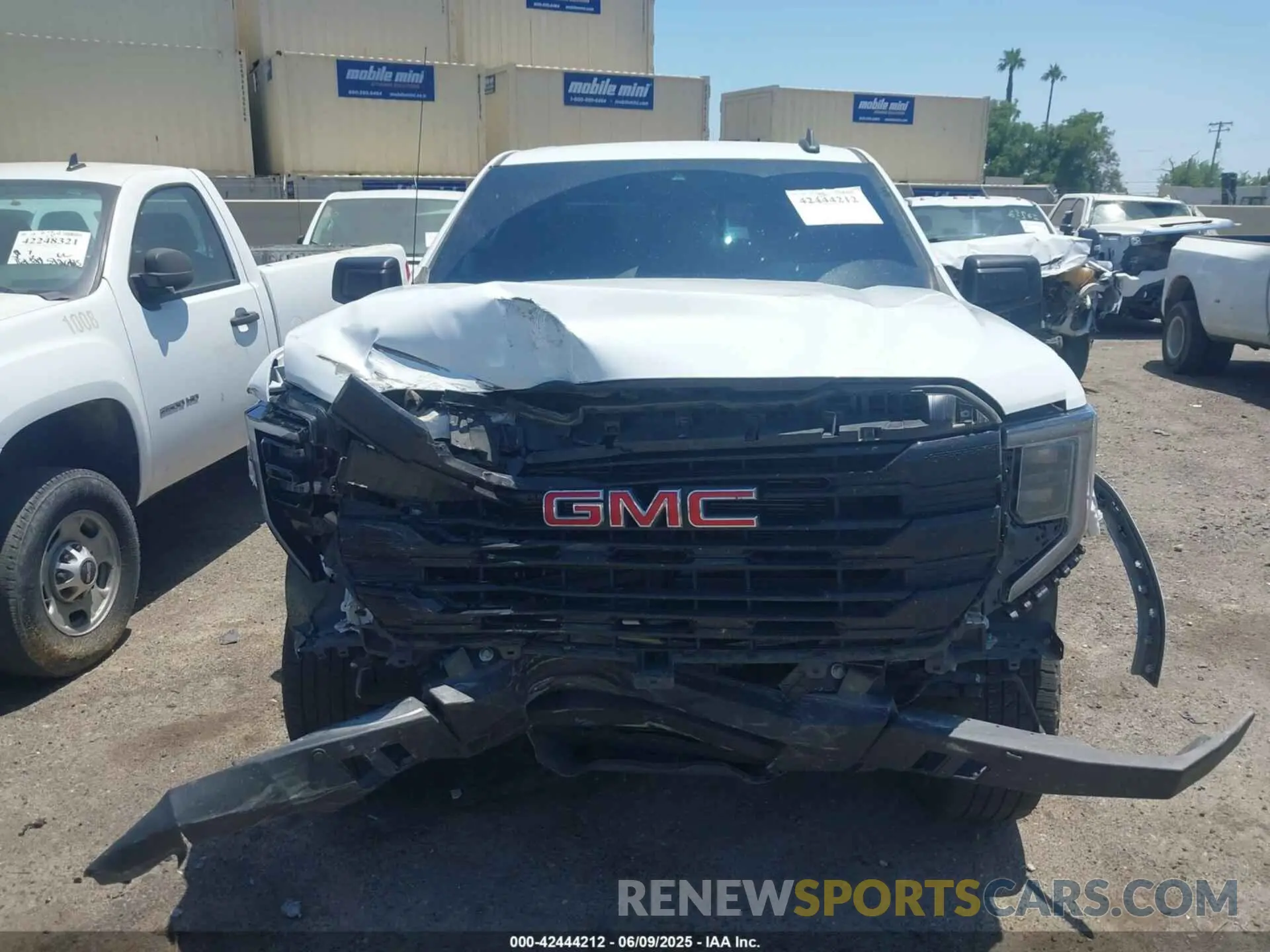 13 Photograph of a damaged car 3GTUUCET8NG508892 GMC SIERRA 1500 2022