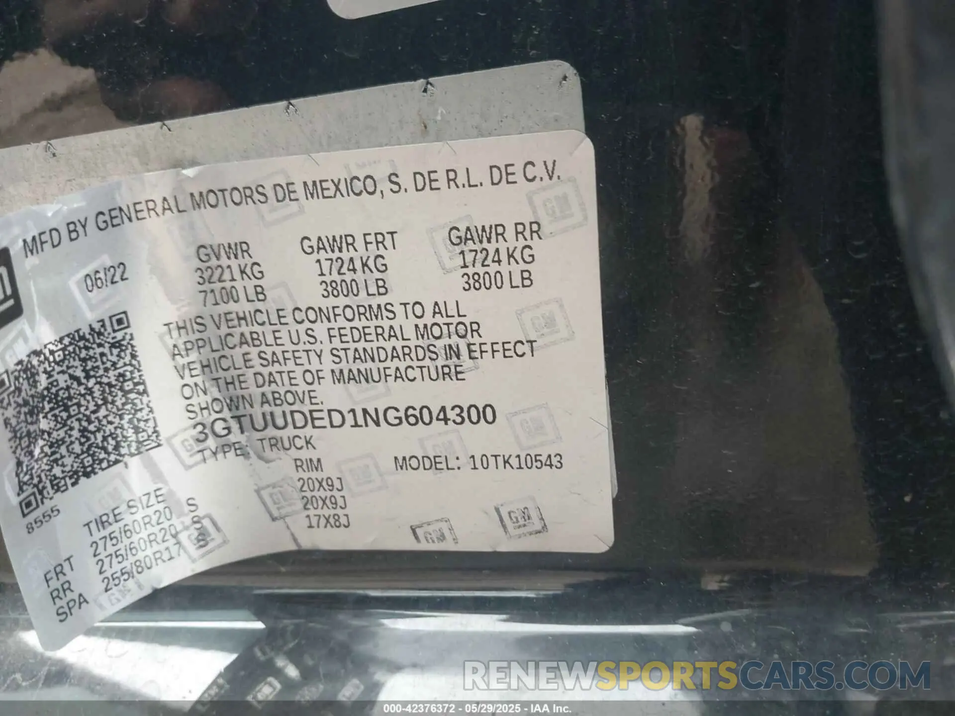 9 Photograph of a damaged car 3GTUUDED1NG604300 GMC SIERRA 1500 2022