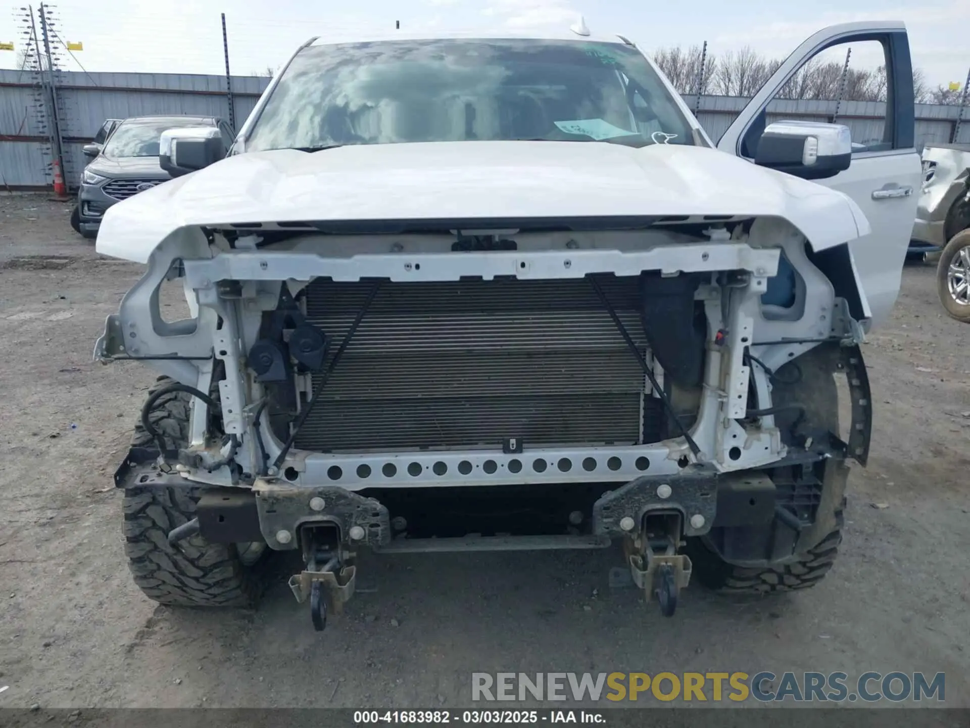 6 Photograph of a damaged car 3GTUUDED2NG591976 GMC SIERRA 1500 2022