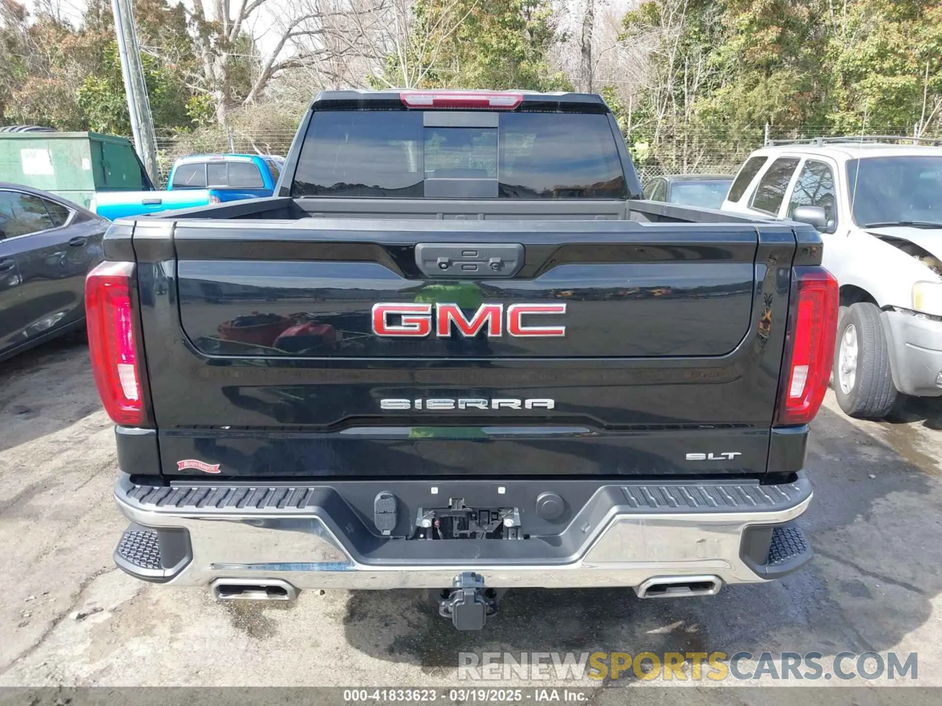 16 Photograph of a damaged car 3GTUUDED5NG606258 GMC SIERRA 1500 2022