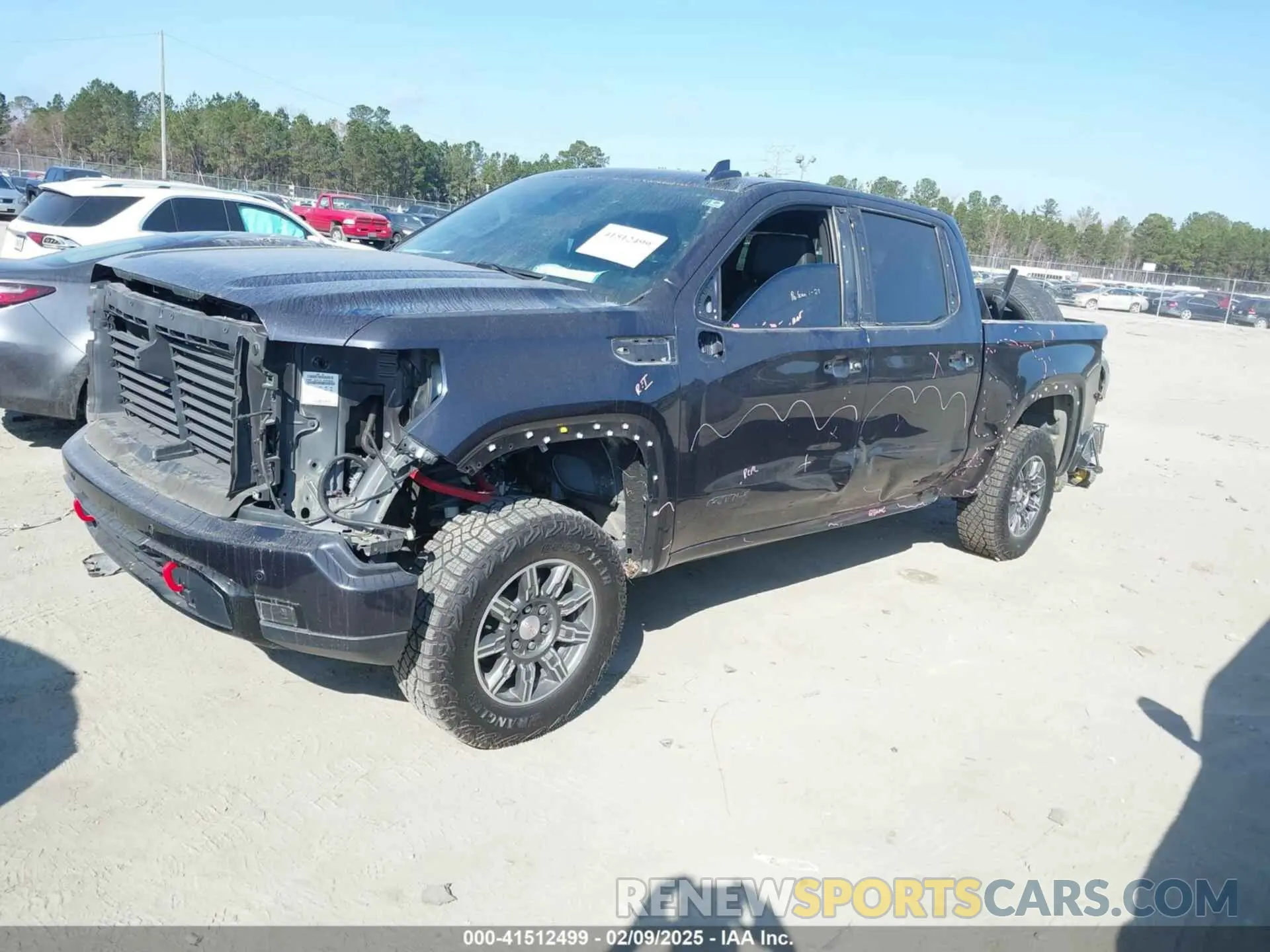 2 Фотография поврежденного автомобиля 3GTUUEET3NG563018 GMC SIERRA 1500 2022