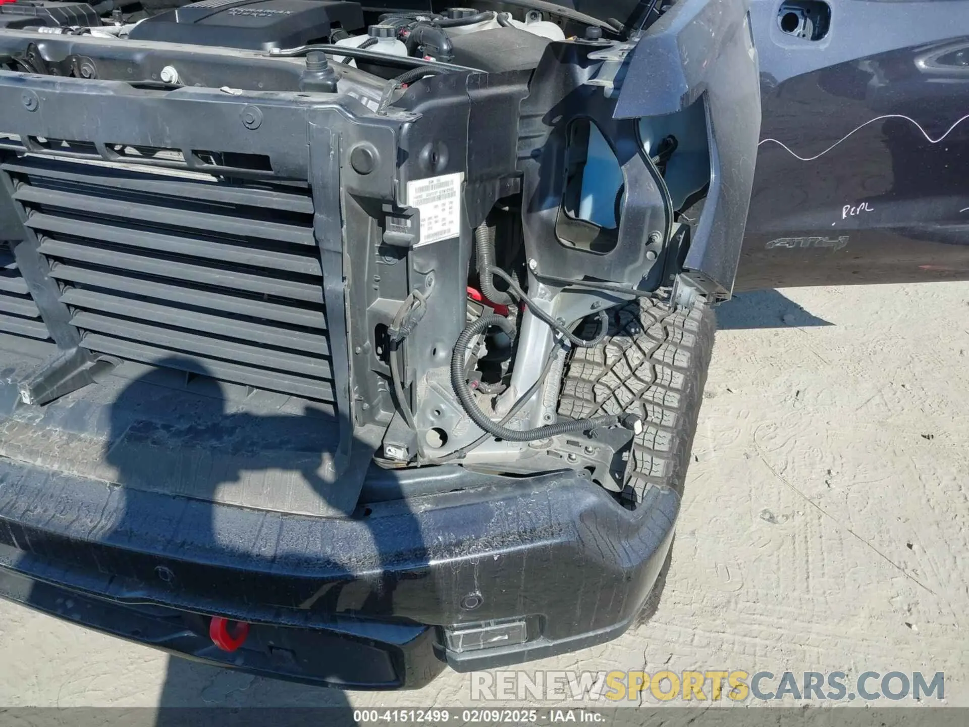 6 Фотография поврежденного автомобиля 3GTUUEET3NG563018 GMC SIERRA 1500 2022