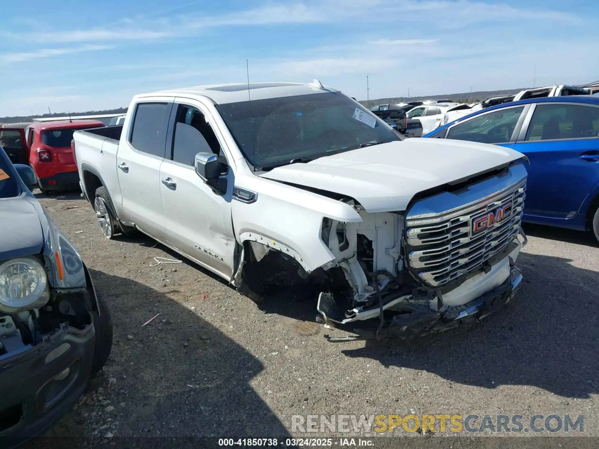 1 Photograph of a damaged car 3GTUUGET0NG599597 GMC SIERRA 1500 2022