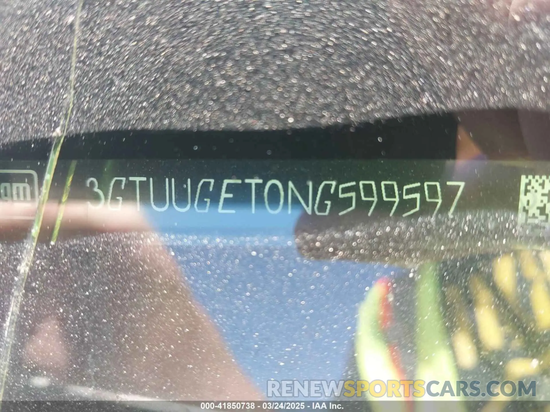 9 Photograph of a damaged car 3GTUUGET0NG599597 GMC SIERRA 1500 2022