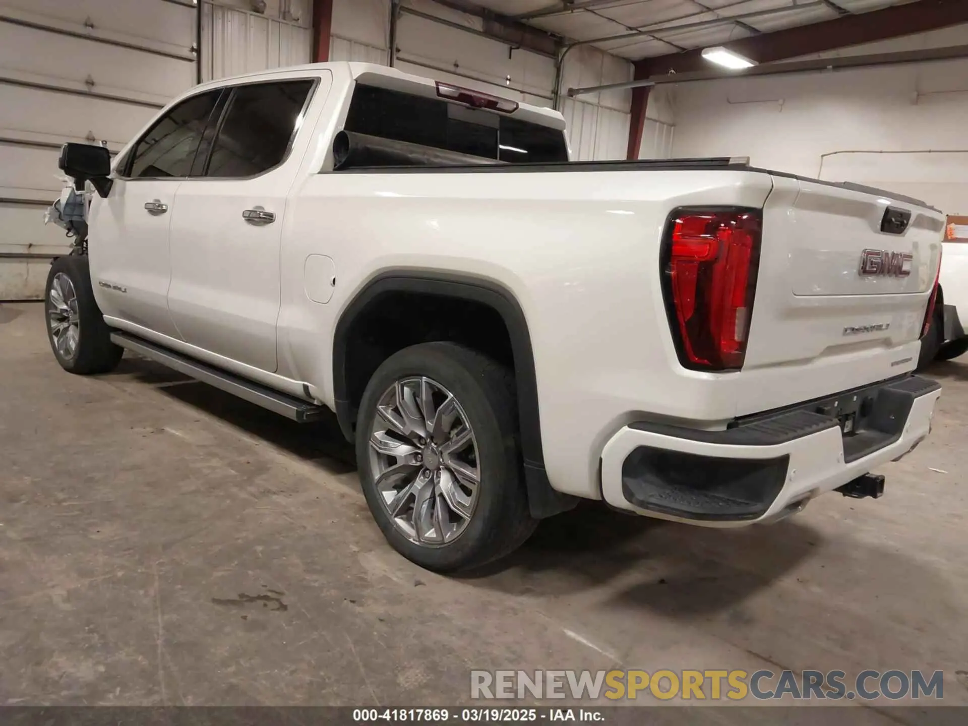 3 Фотография поврежденного автомобиля 3GTUUGET4NG616787 GMC SIERRA 1500 2022