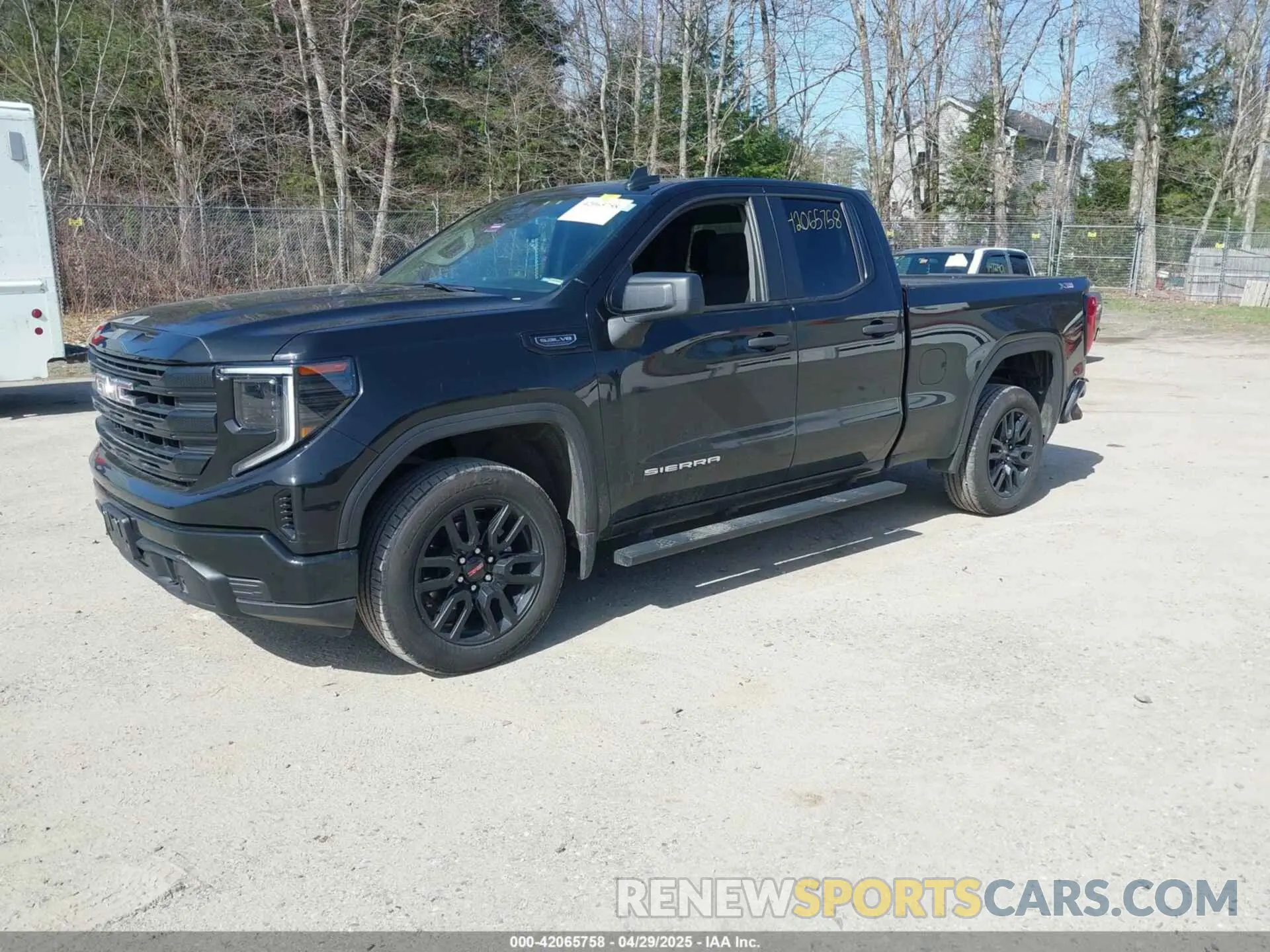2 Фотография поврежденного автомобиля 1GTRUAED5PZ313029 GMC SIERRA 1500 2023