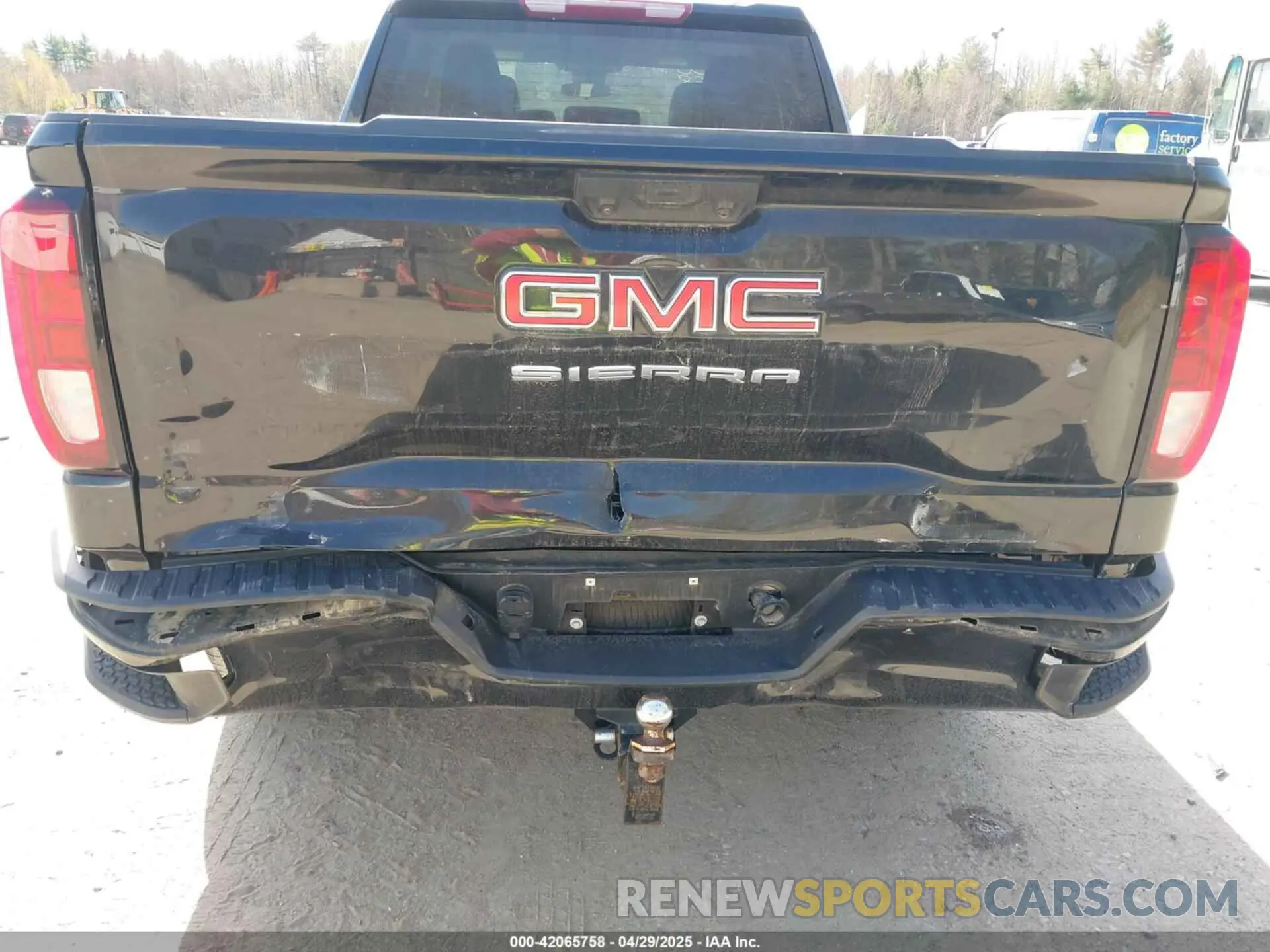 6 Фотография поврежденного автомобиля 1GTRUAED5PZ313029 GMC SIERRA 1500 2023
