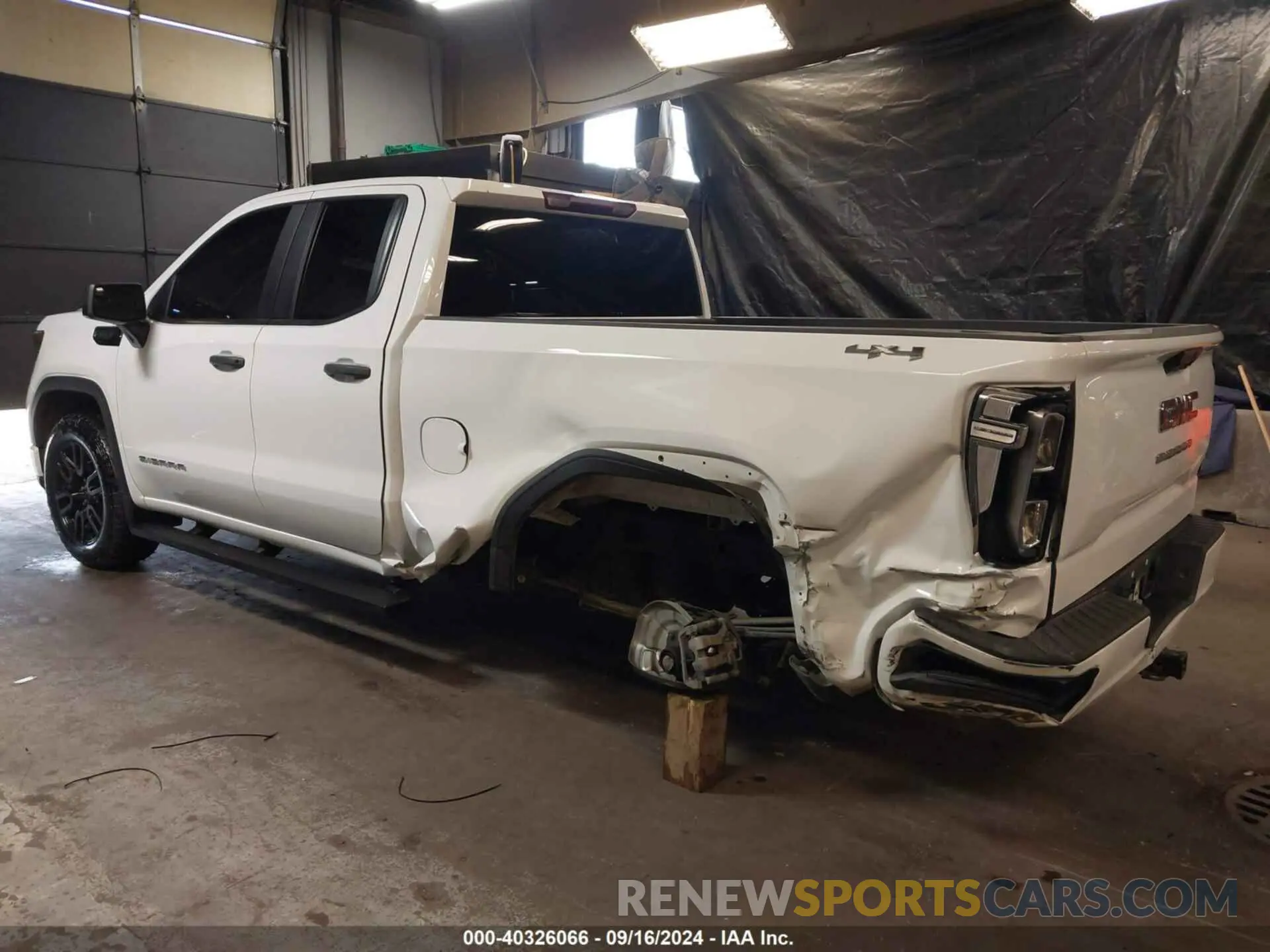 6 Photograph of a damaged car 1GTRUAED6PZ280932 GMC SIERRA 1500 2023