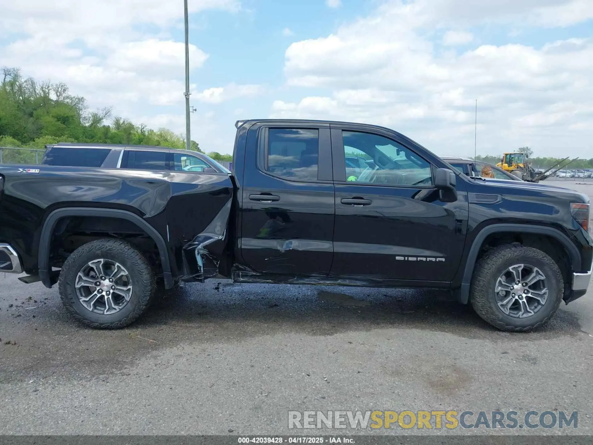 13 Photograph of a damaged car 1GTRUAED8PZ274243 GMC SIERRA 1500 2023
