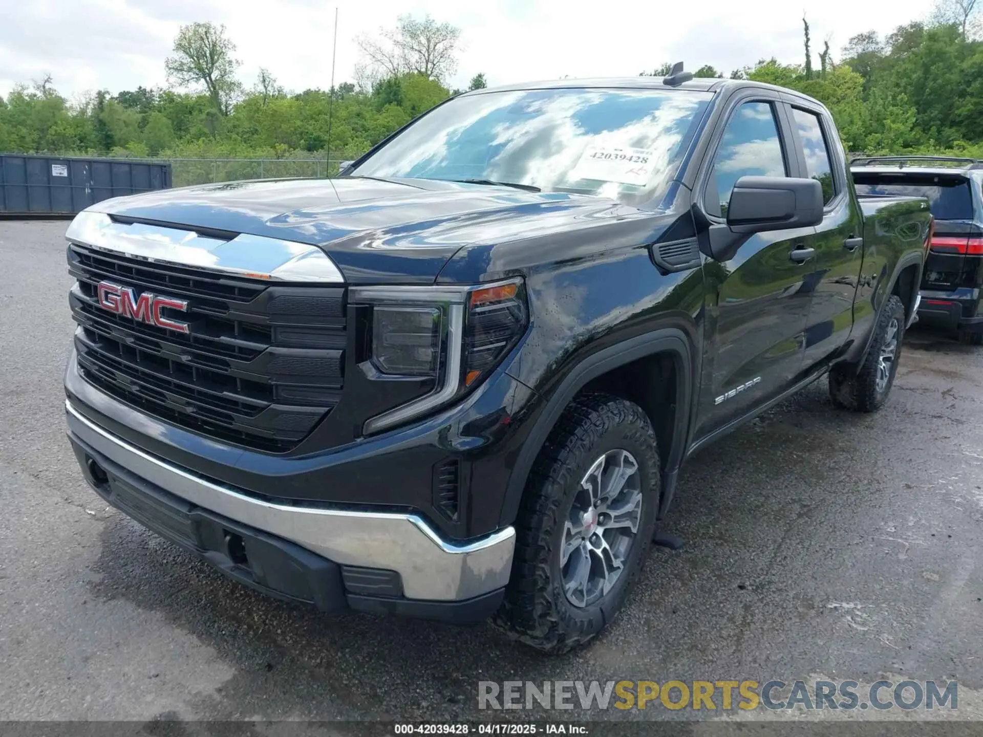 2 Photograph of a damaged car 1GTRUAED8PZ274243 GMC SIERRA 1500 2023