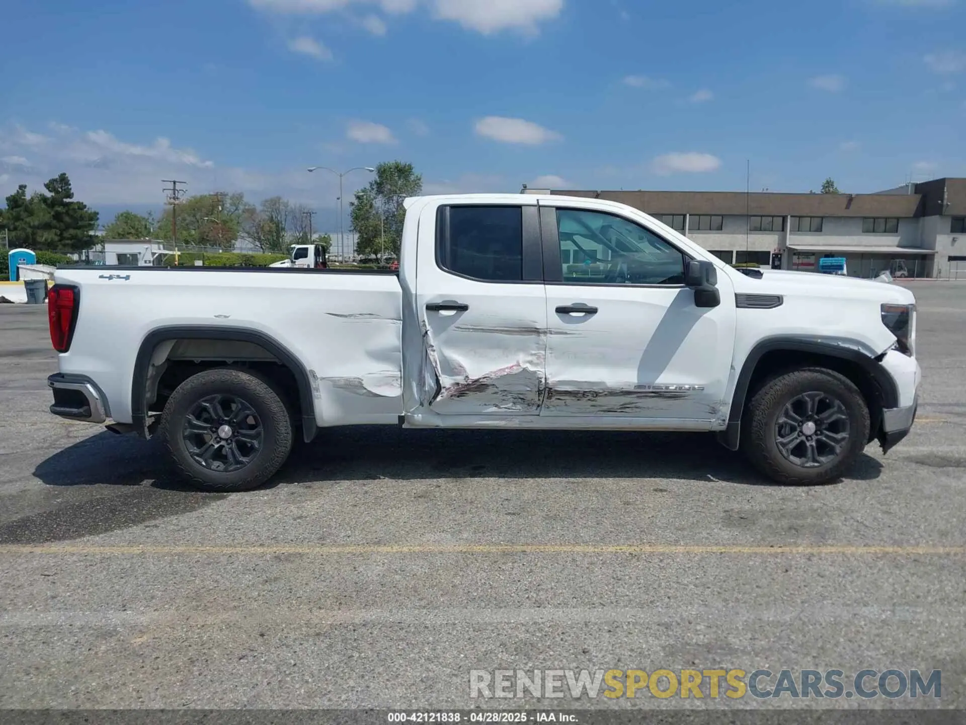 13 Photograph of a damaged car 1GTRUAEK4PZ254571 GMC SIERRA 1500 2023