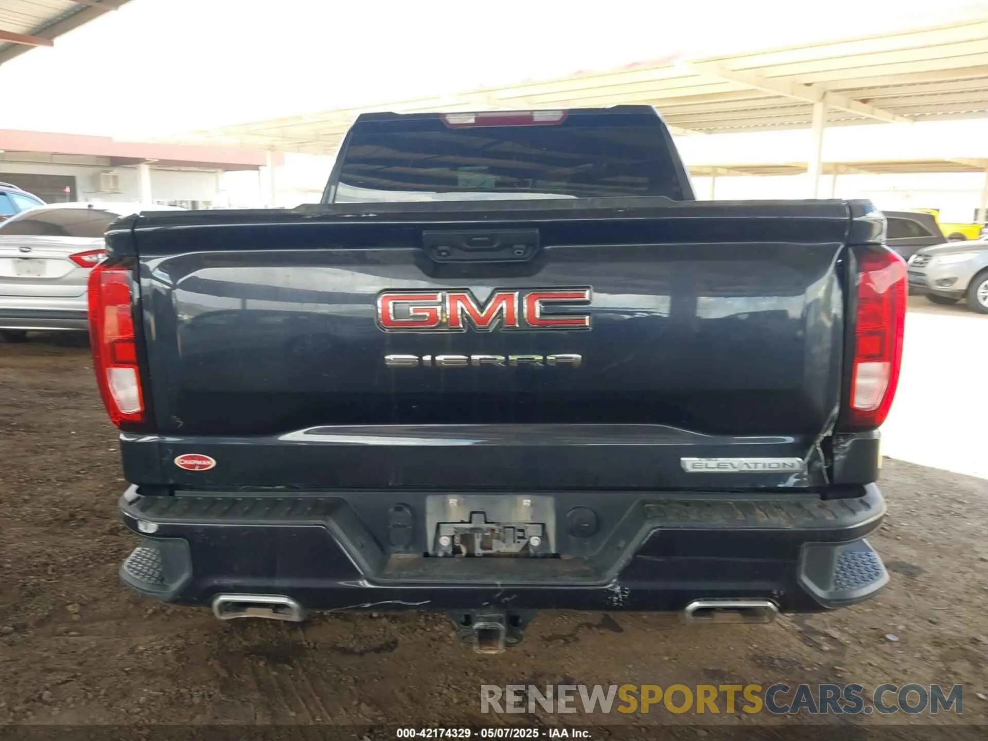 16 Photograph of a damaged car 1GTUUCED7PZ123982 GMC SIERRA 1500 2023
