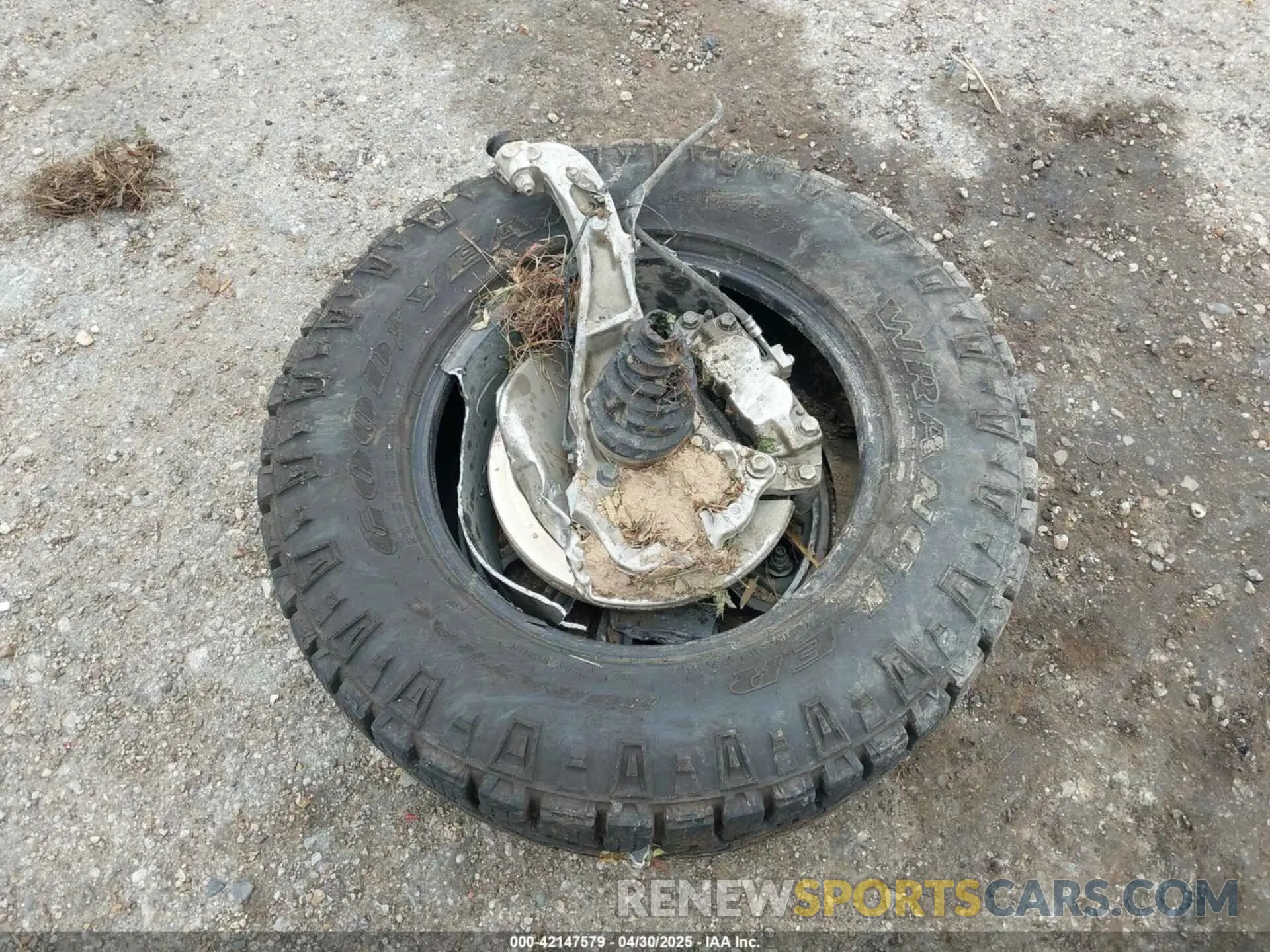 11 Photograph of a damaged car 1GTUUEEL1PZ197840 GMC SIERRA 1500 2023