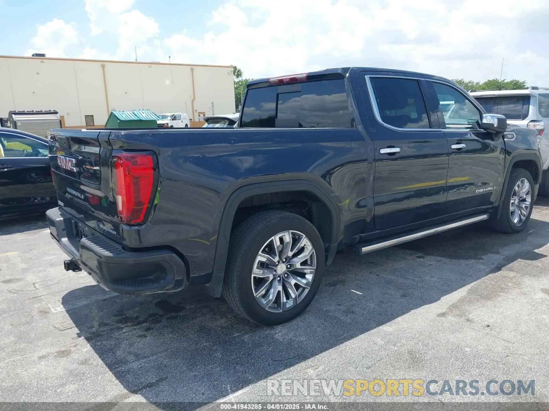 4 Photograph of a damaged car 1GTUUGE81PZ308054 GMC SIERRA 1500 2023